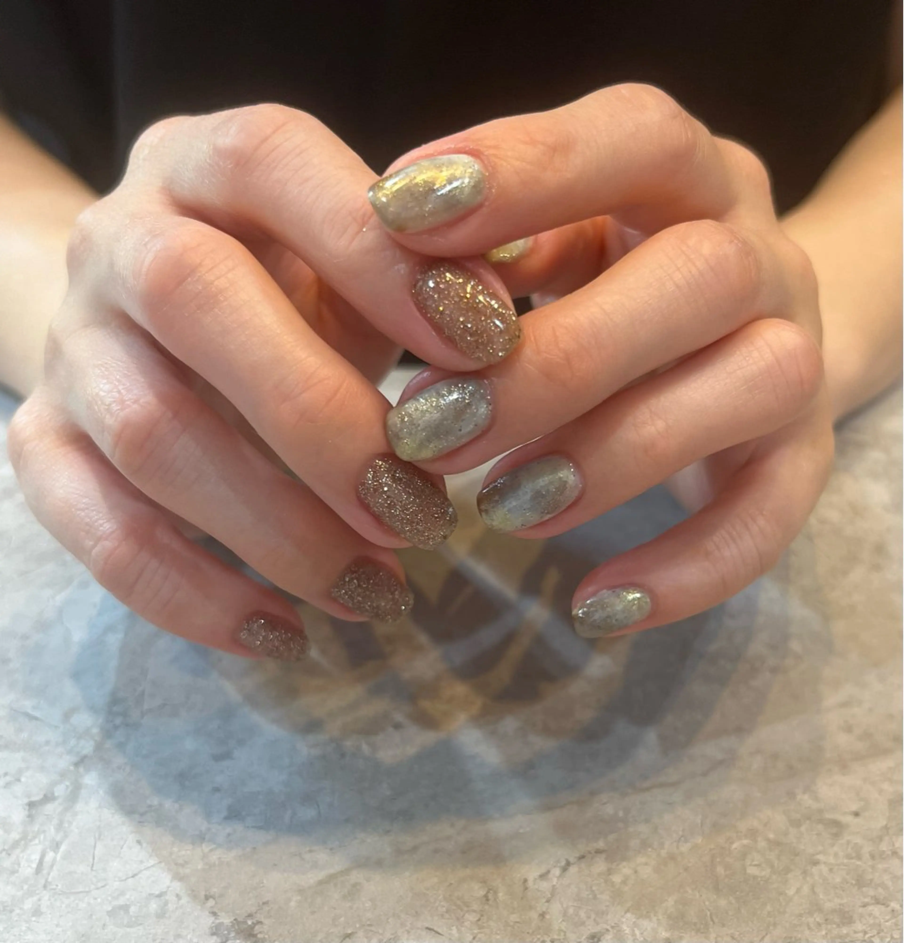 ネイル アートネイル ブラウン フラッシュネイル ゴールド ニュアンスネイル Blé nailのネイルデザイン