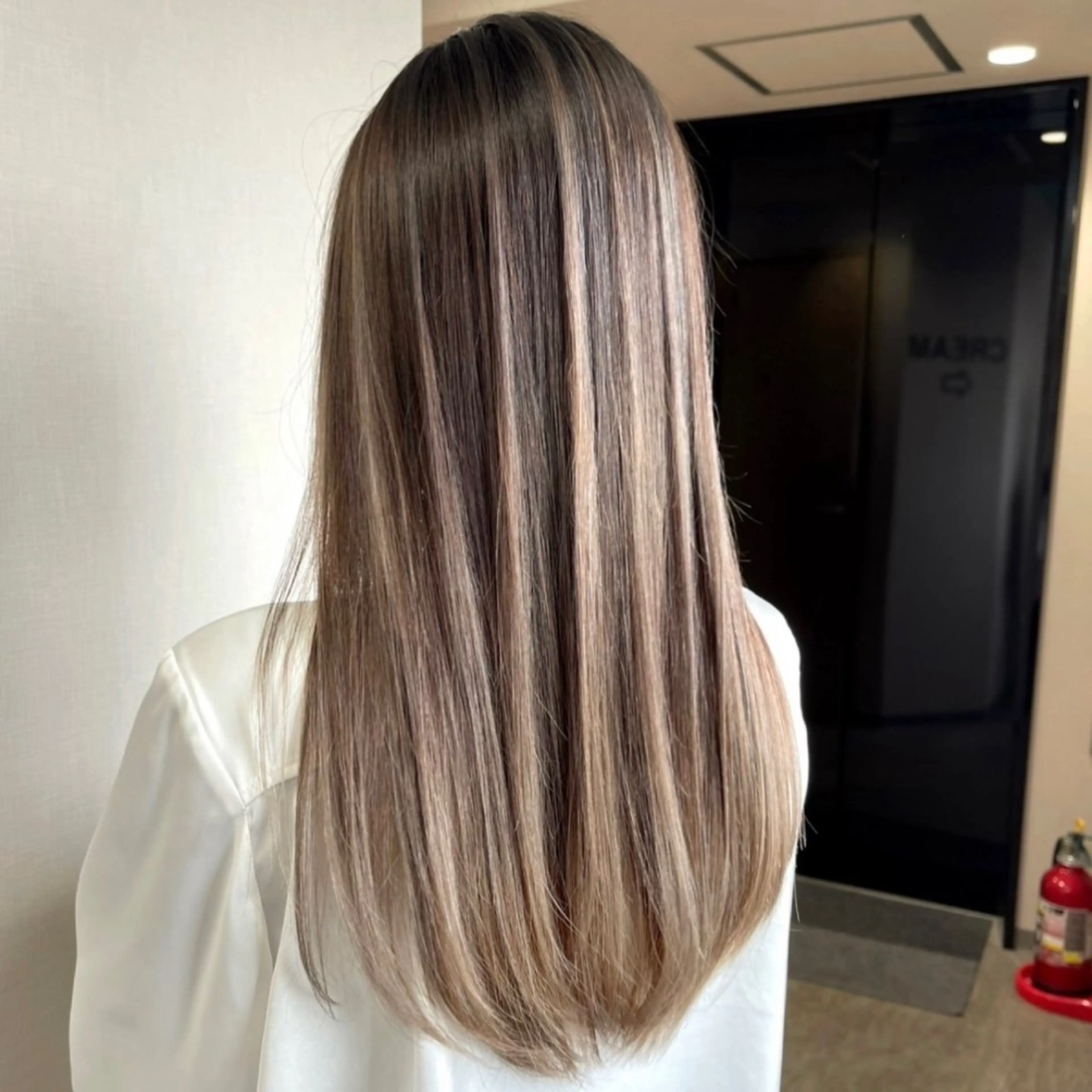 カラー ハイライトカラー 沼野 奈美/CREAMのヘアスタイル