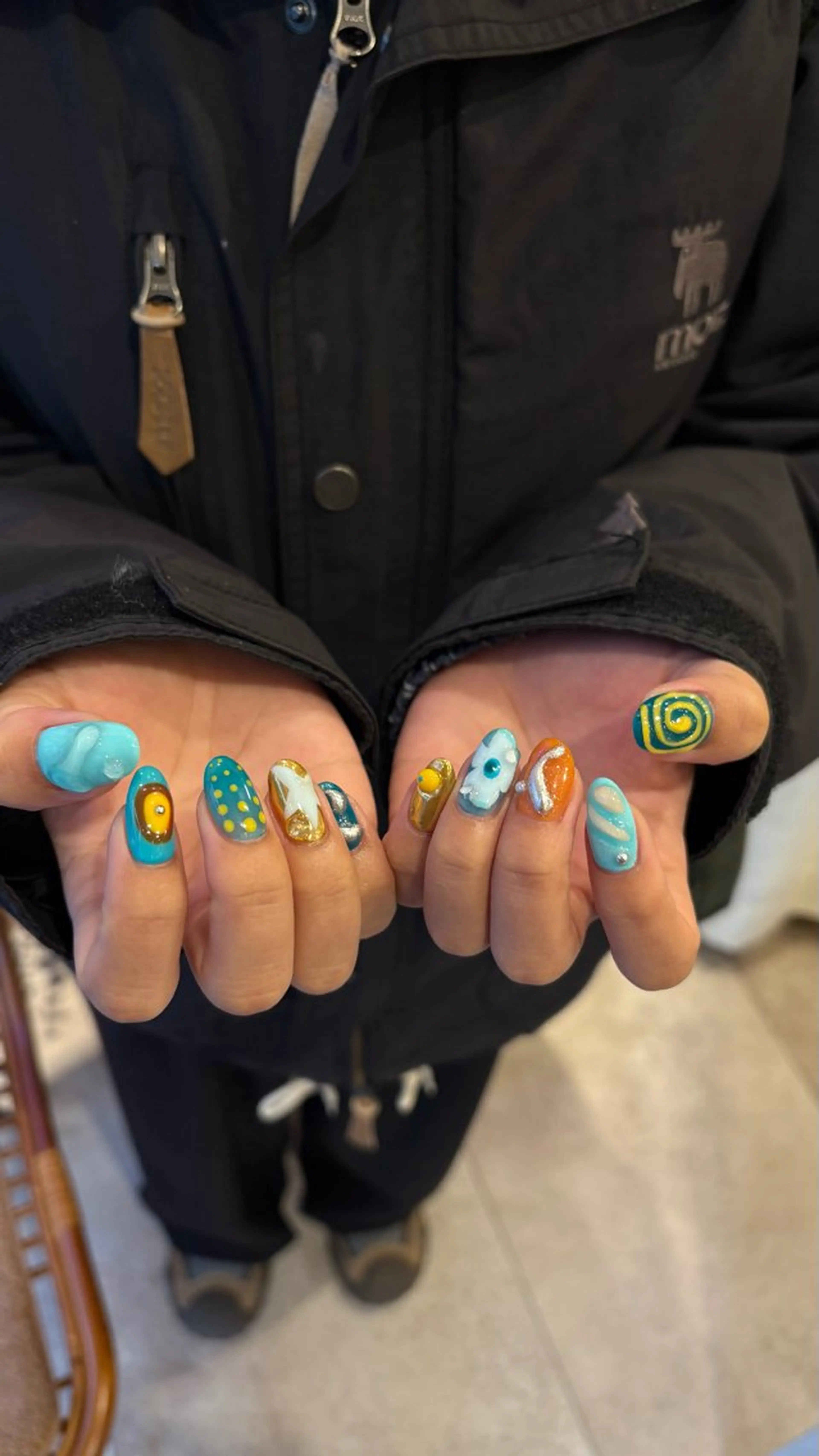 ネイル しおん⭐︎立川 sofaネイリストのネイルデザイン