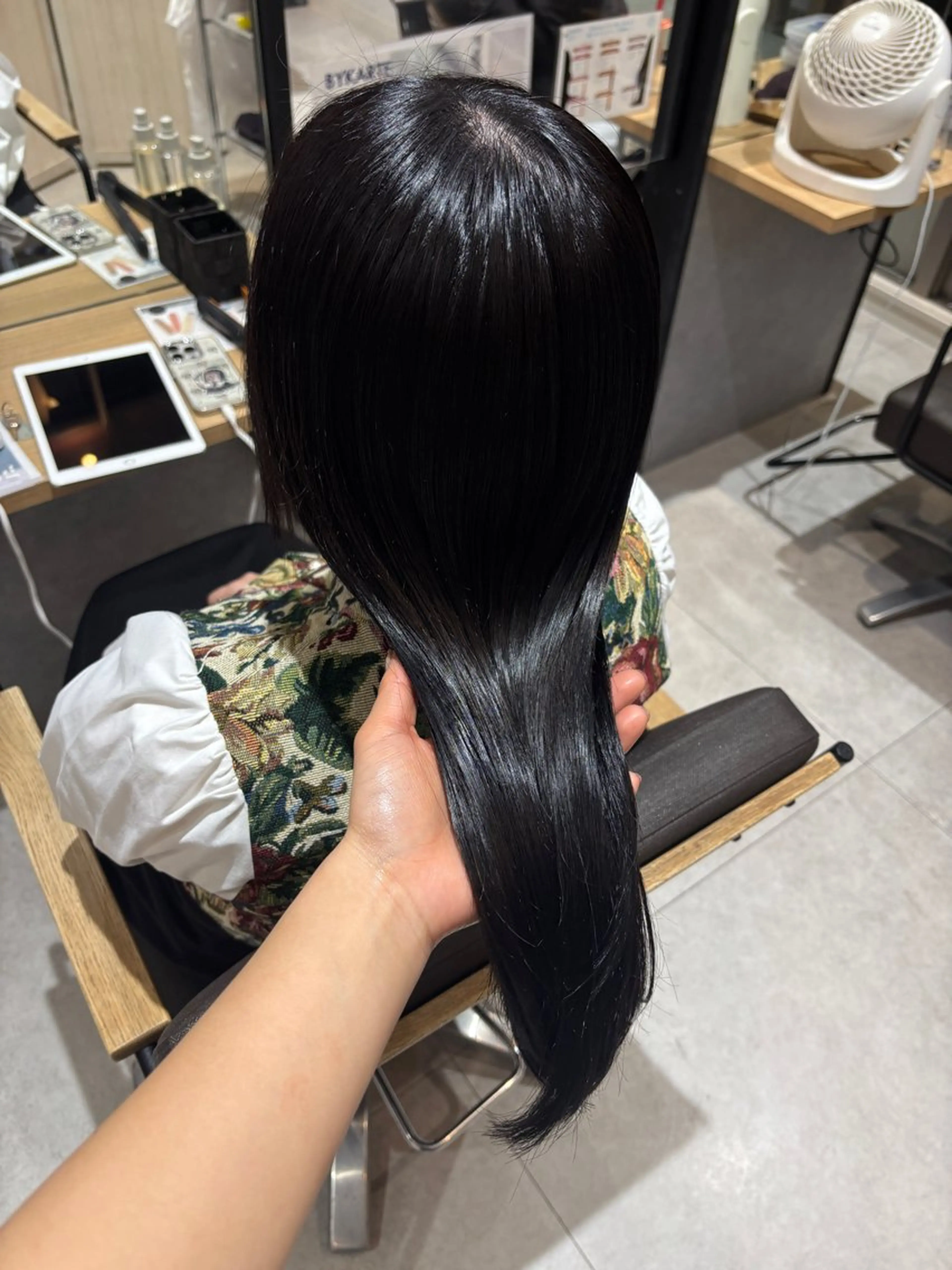 ロング カラー カット ヘアカラー トリートメント konomi ⟡.*のヘアスタイル