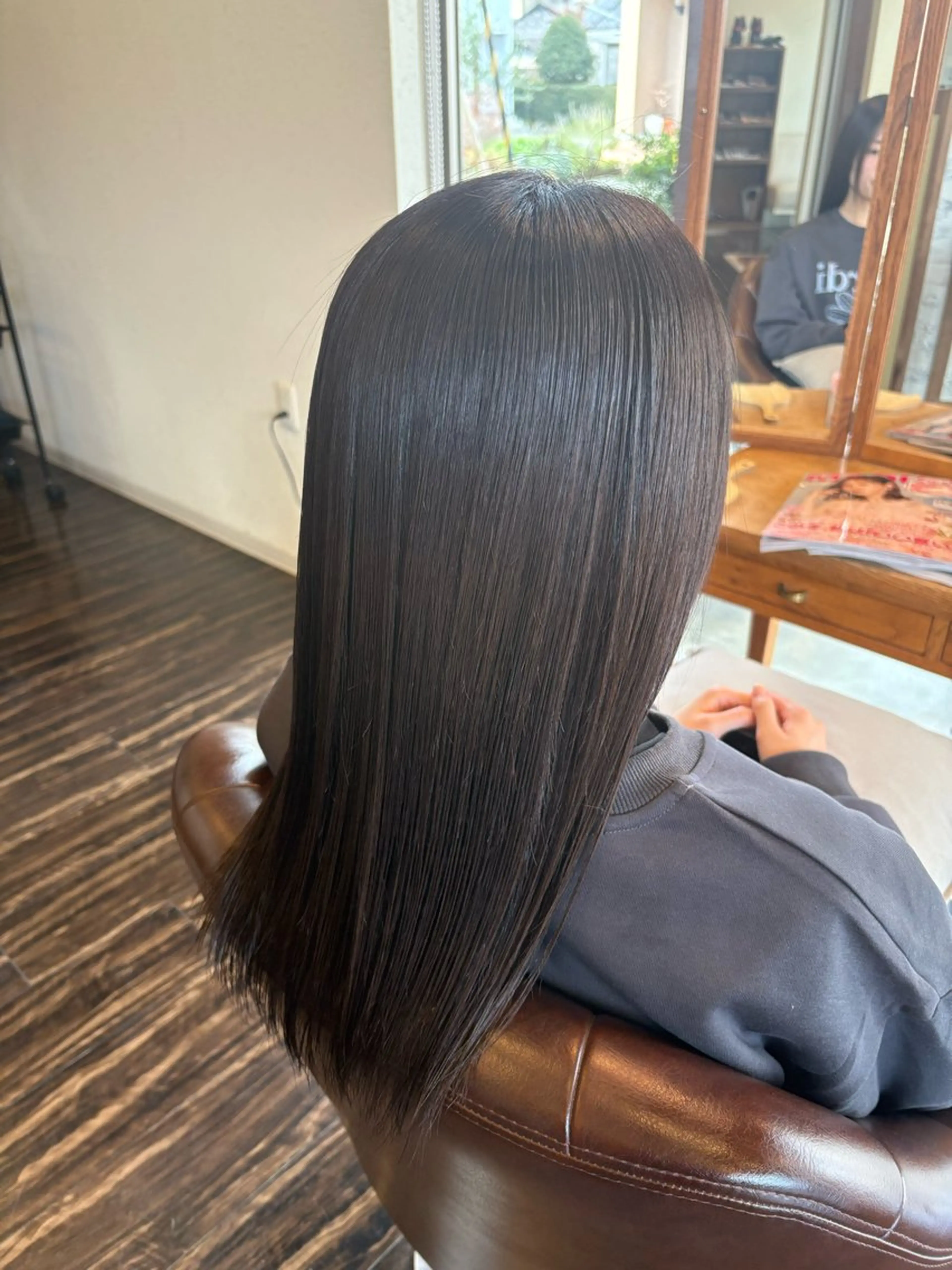 カラー 打井 玲奈のヘアスタイル