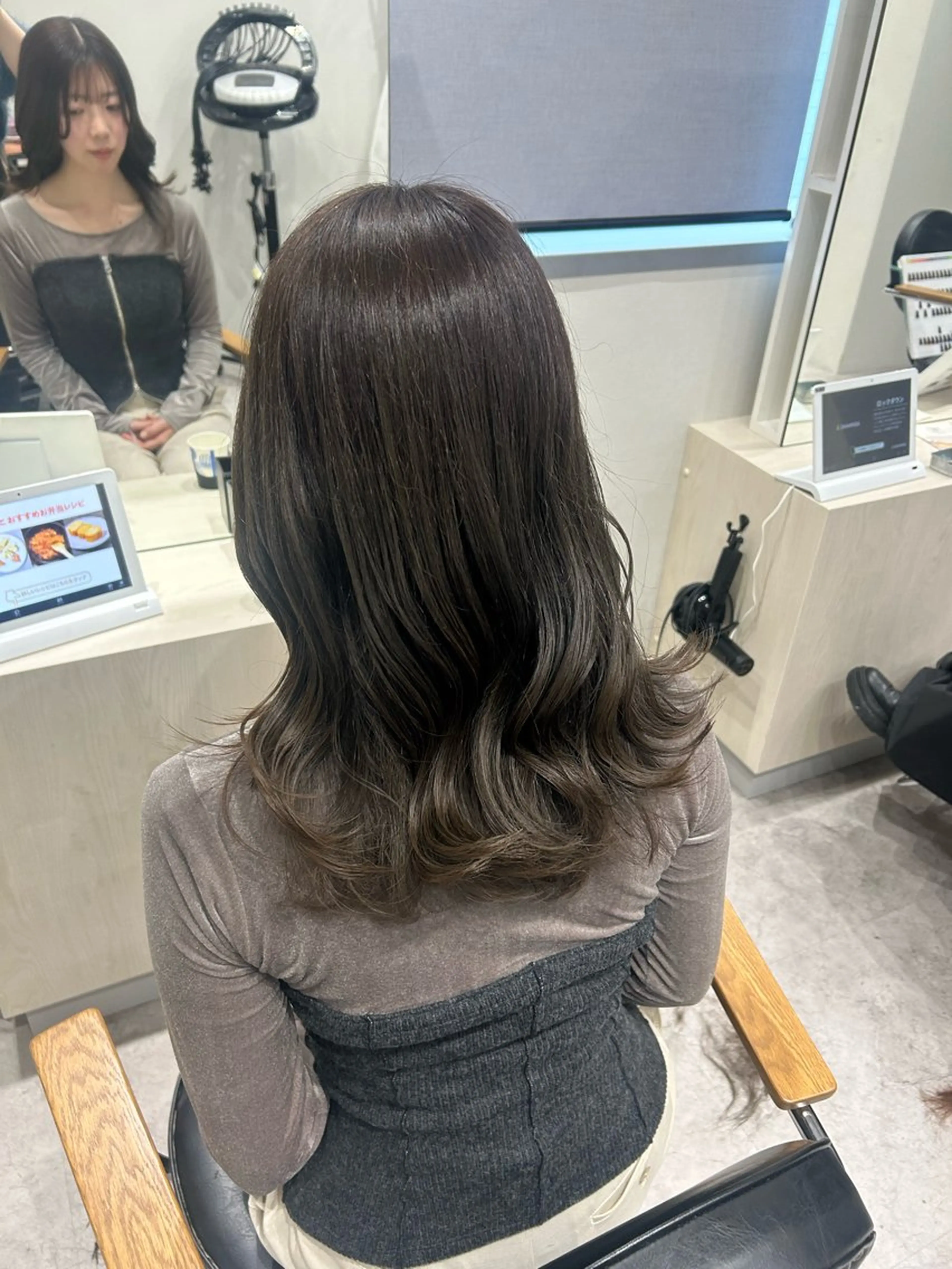 ミディアム カラー ヘアアレンジ ベージュカラー ヘアカラー ボブ /ニュアンス/ satomi🧸💖のヘアスタイル