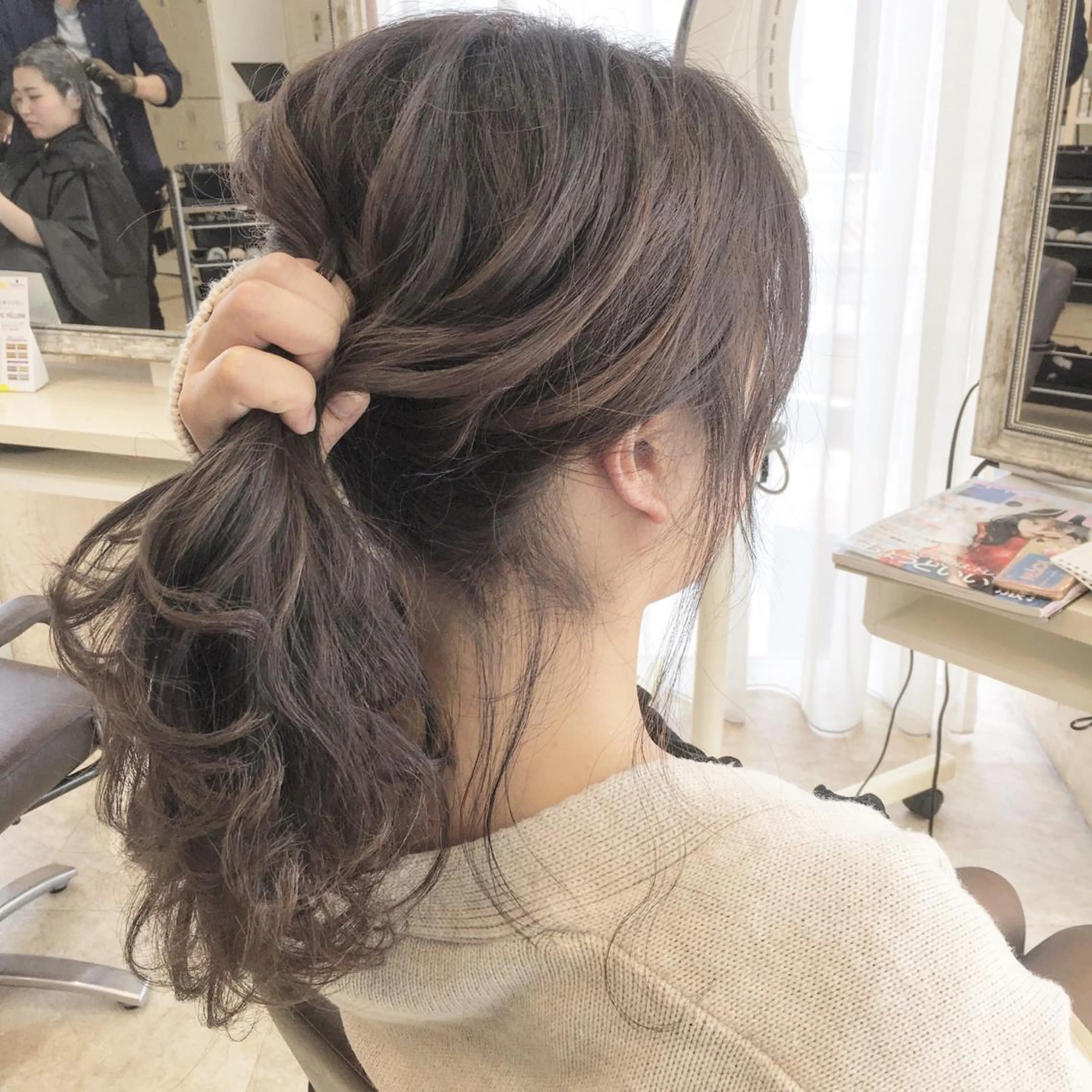 ミディアム 角床直哉 カラーカットNO 1のヘアスタイル