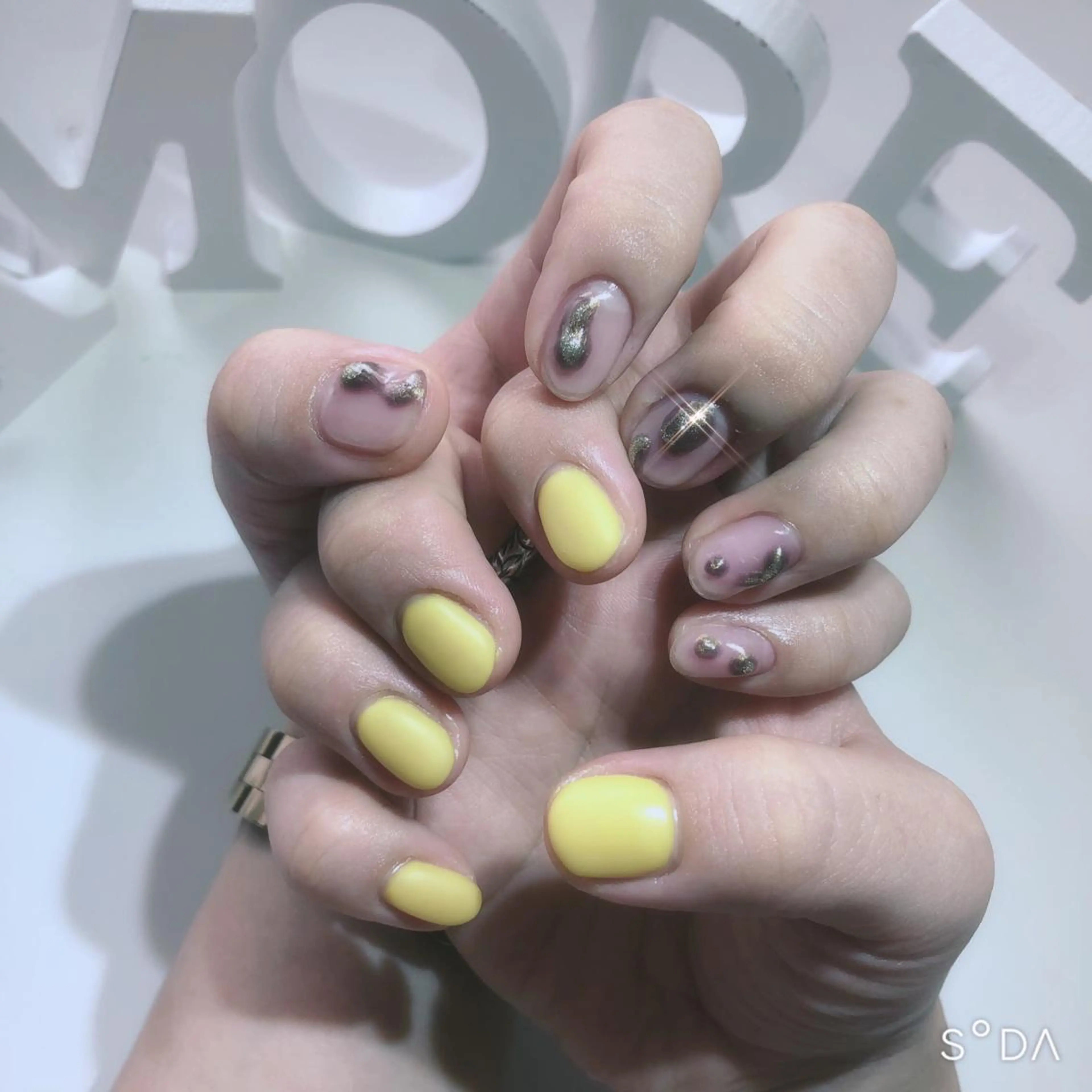 ネイル アートネイル マットネイル ニュアンスネイル You kyehwaのネイルデザイン