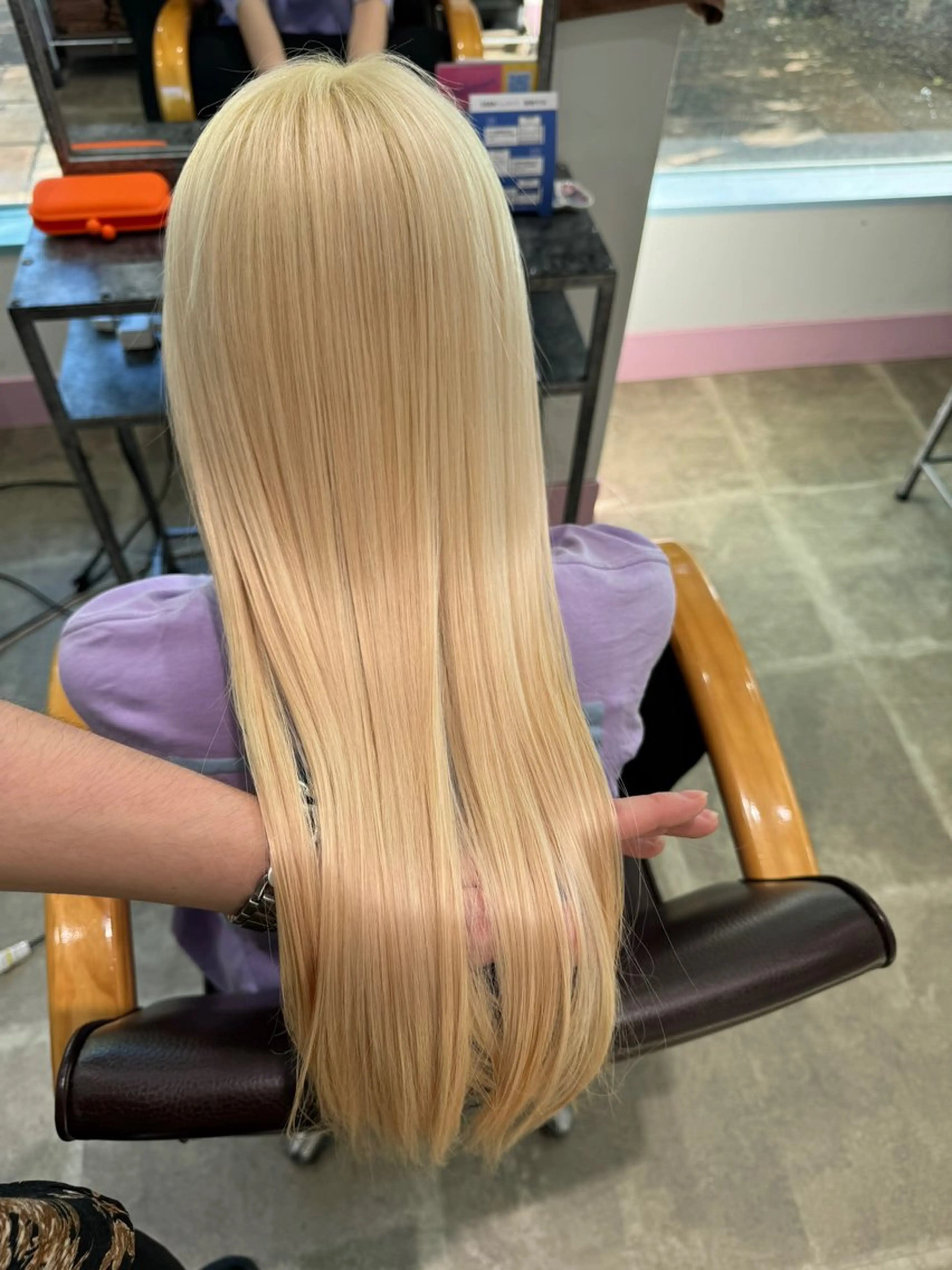 ロング ヘアカラー 平川 侑磨のヘアスタイル