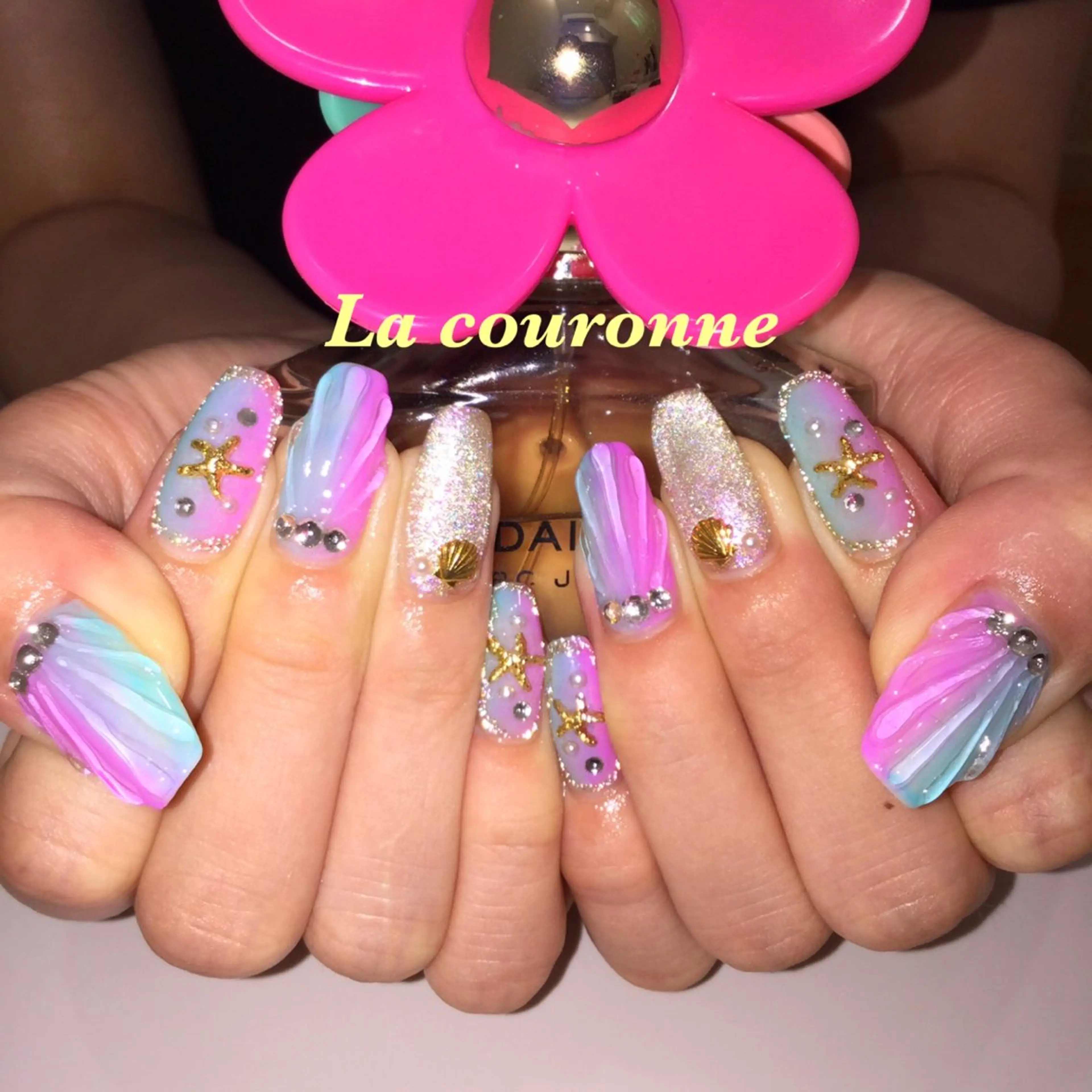 ネイル ハンドネイル Lacouronne NATSUMIのネイルデザイン