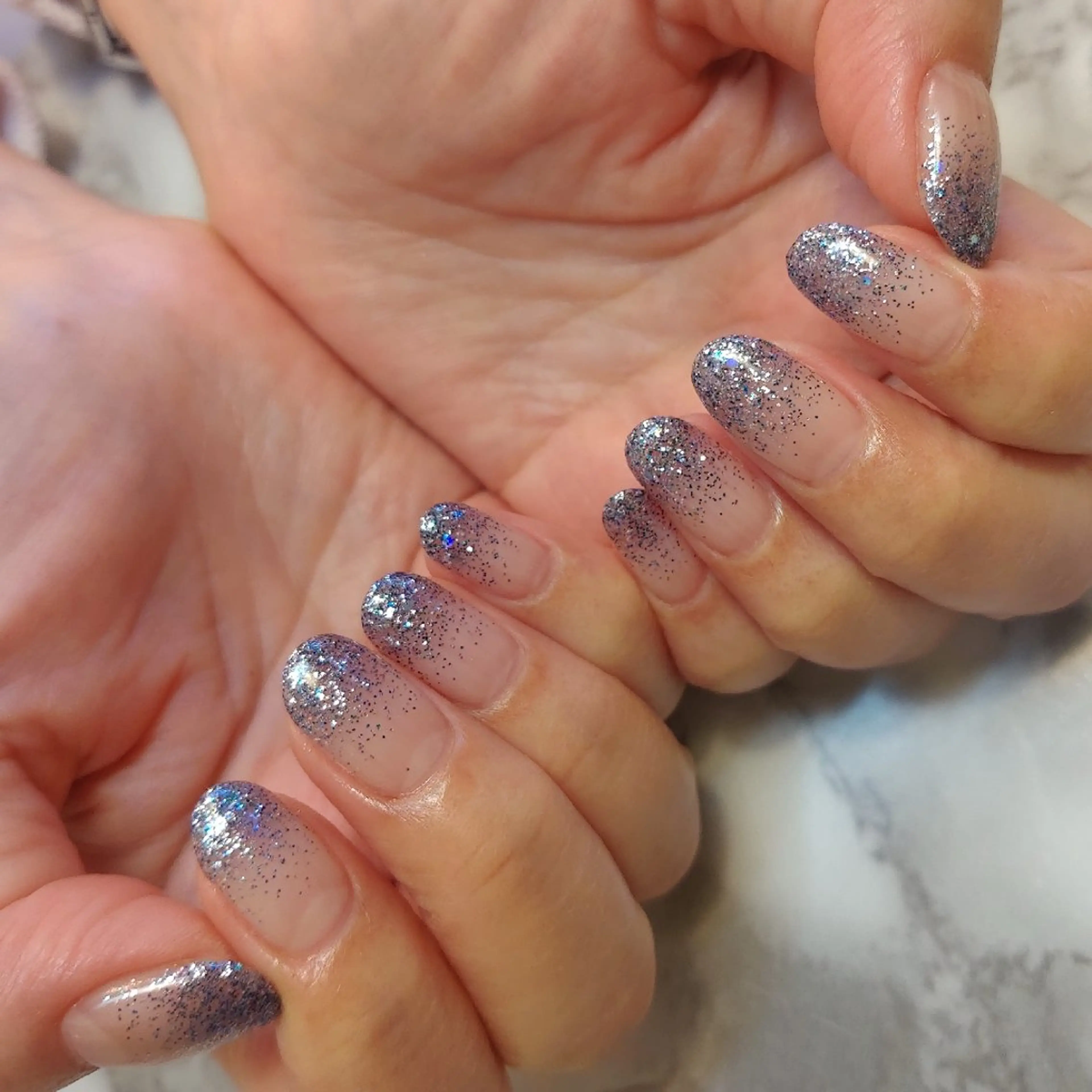 ネイル ラメ(グリッター) ラメグラデーション ジェヌインネイル 河内のネイルデザイン