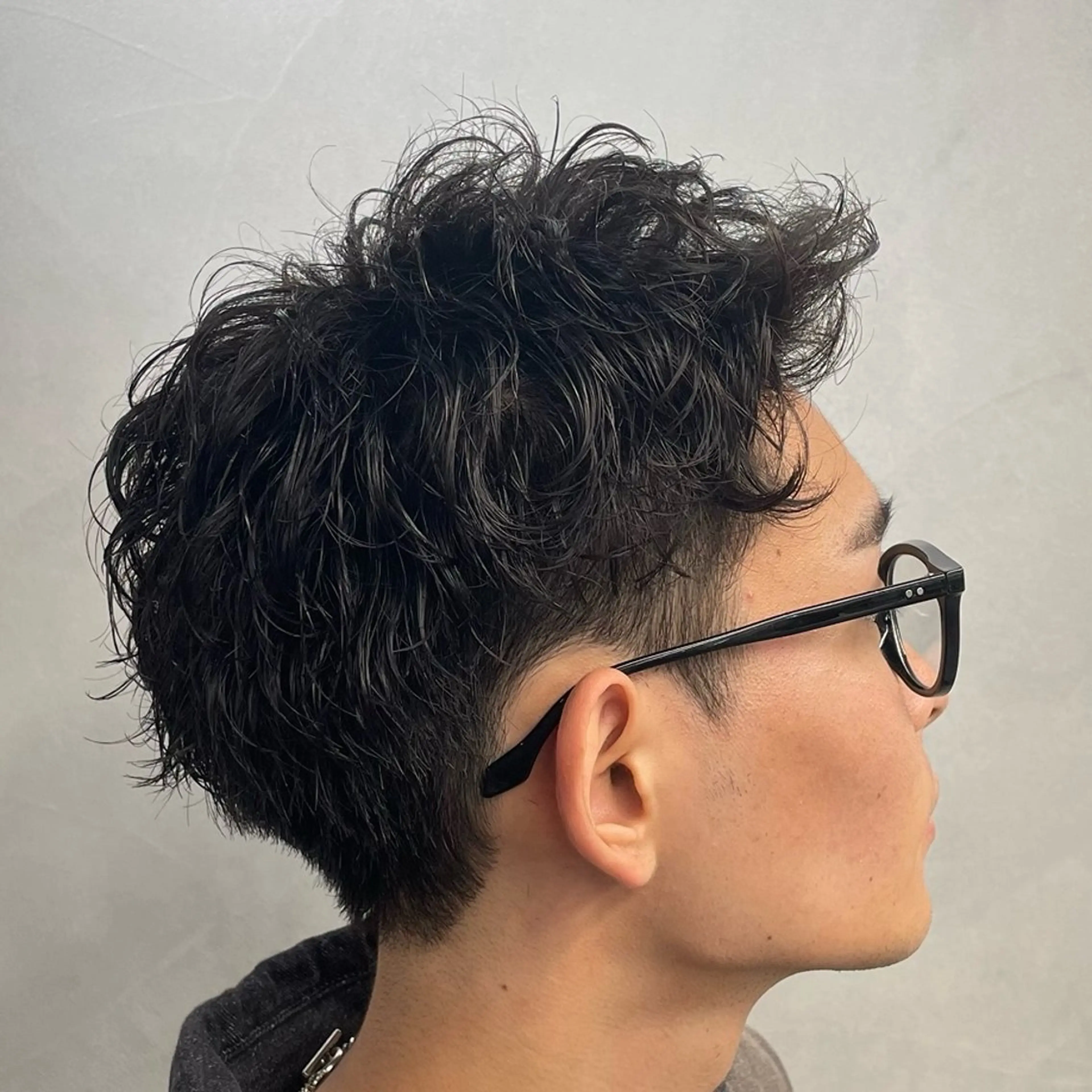 ショート パーマ ヘアアレンジ メンズ カット パーマ fifth Tokyo所属・fifth 石川 凪のヘアスタイル