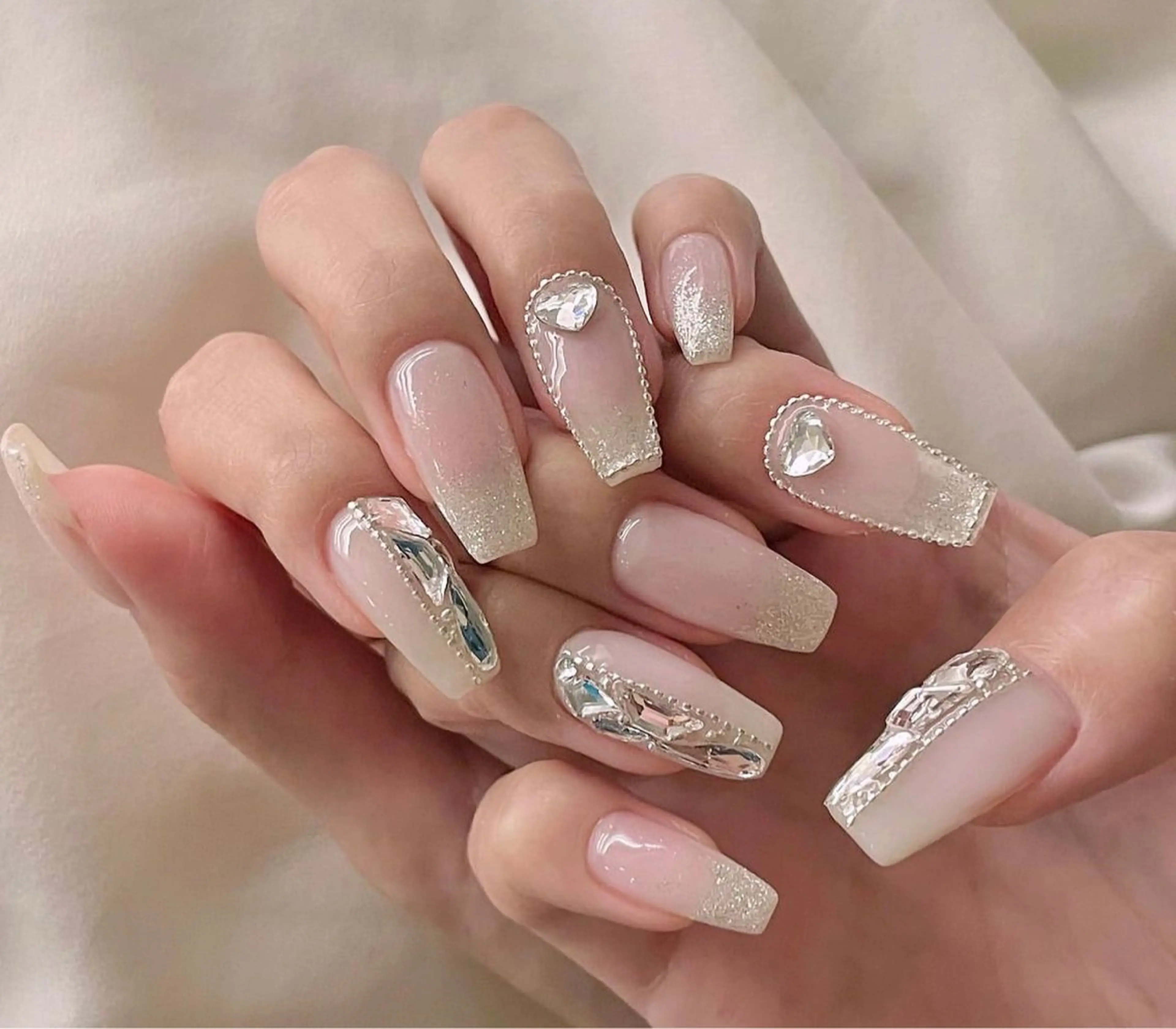 ロング nina beautyのネイルデザイン