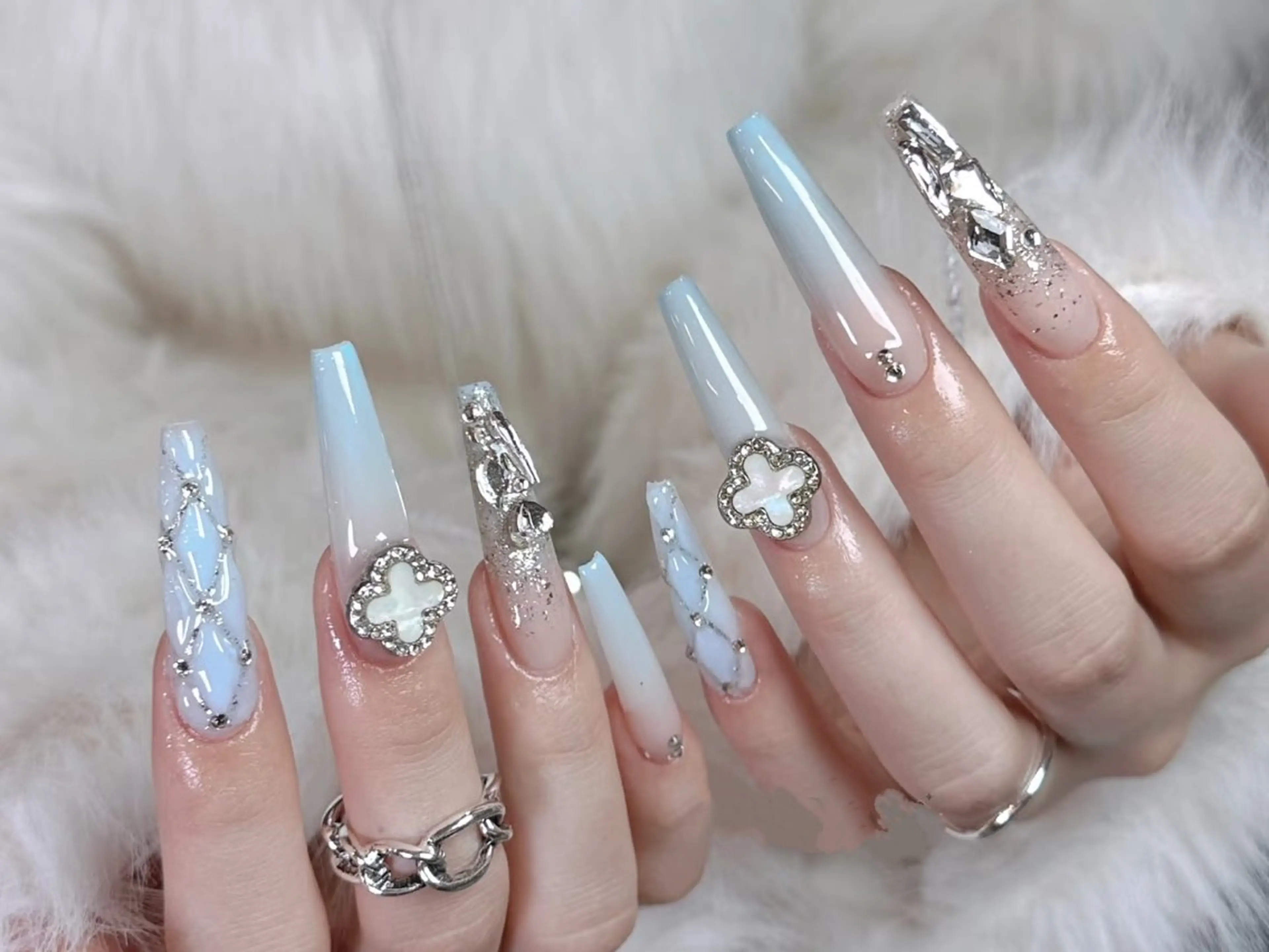 ネイル アートネイル チークネイル 長さ出し フラワーネイル ジェルネイル YK Beauty Salonのマツエク・マツパデザイン