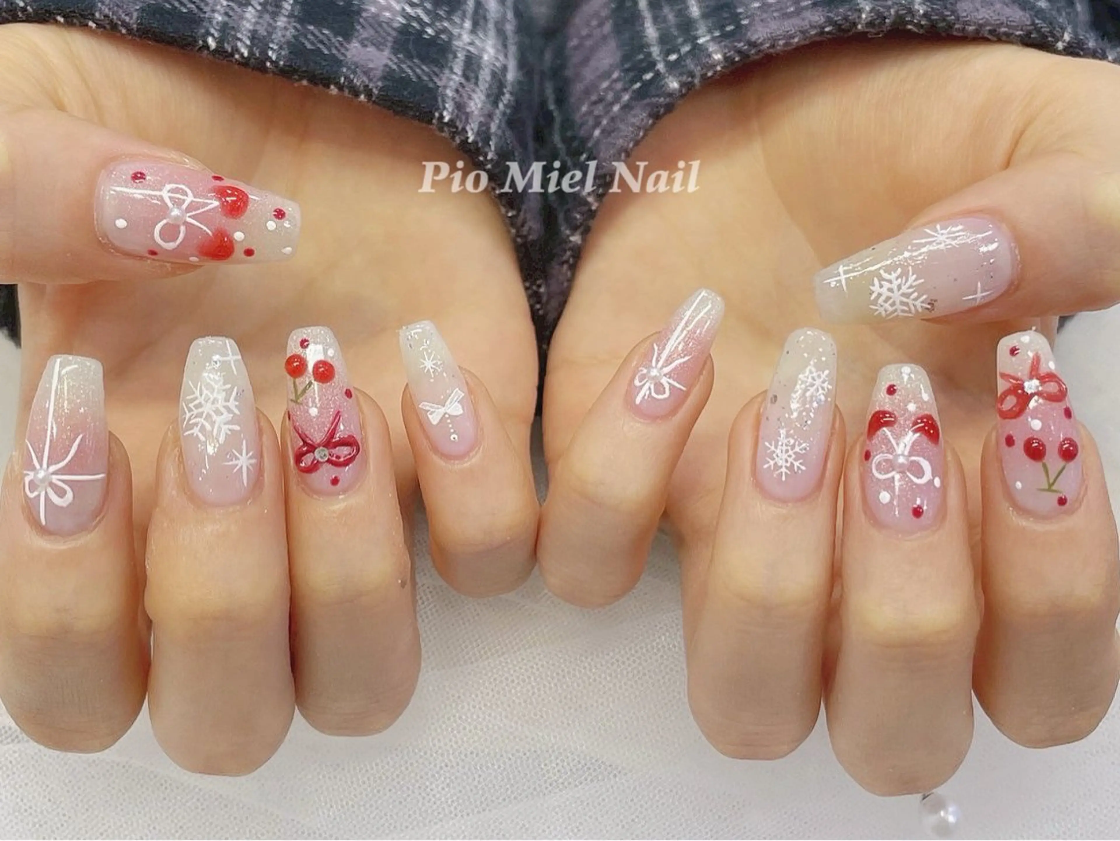 ネイル フレンチネイル 韓国ネイル マグネットネイル ニュアンスネイル ワンカラーネイル ハンドネイル Pio Mielのネイルデザイン