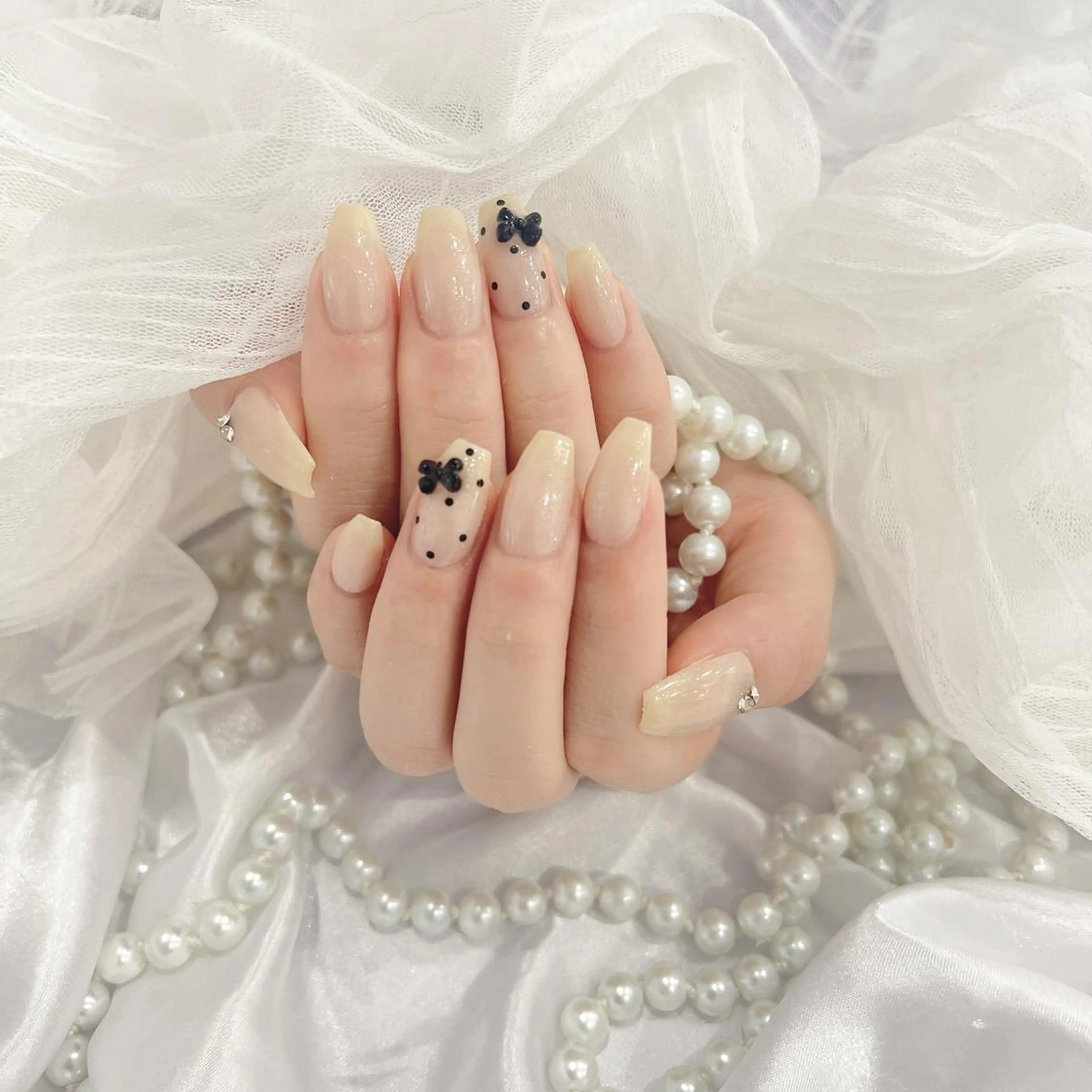 ネイル アートネイル フラッシュネイル フレンチネイル ジェルネイル ガラスフレンチ M2 BEAUTY ネイル　サロンのネイルデザイン