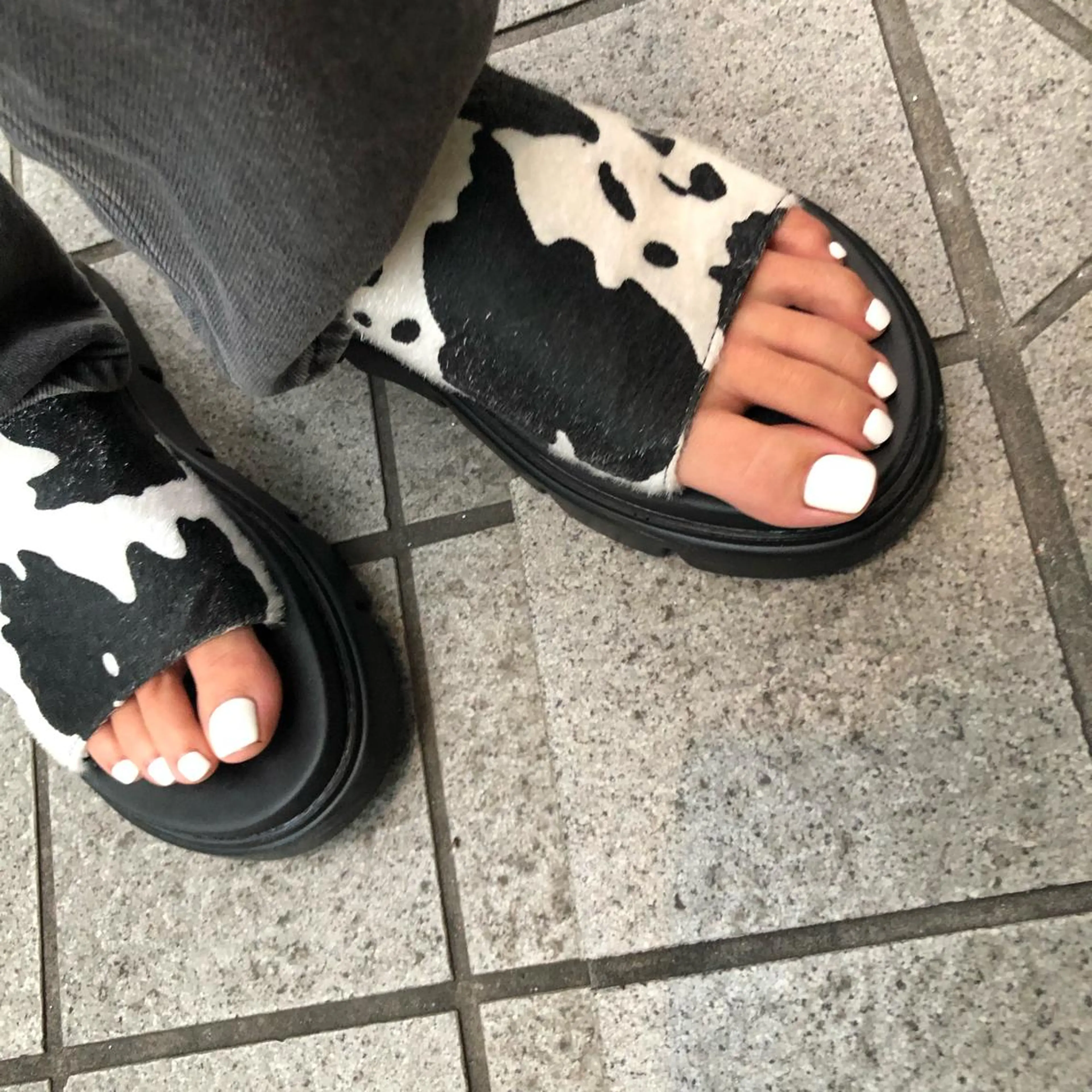 ネイル ハンドネイル フットネイル ハンドケア Nes.Nail所属・Miyagi Asamiのネイルデザイン