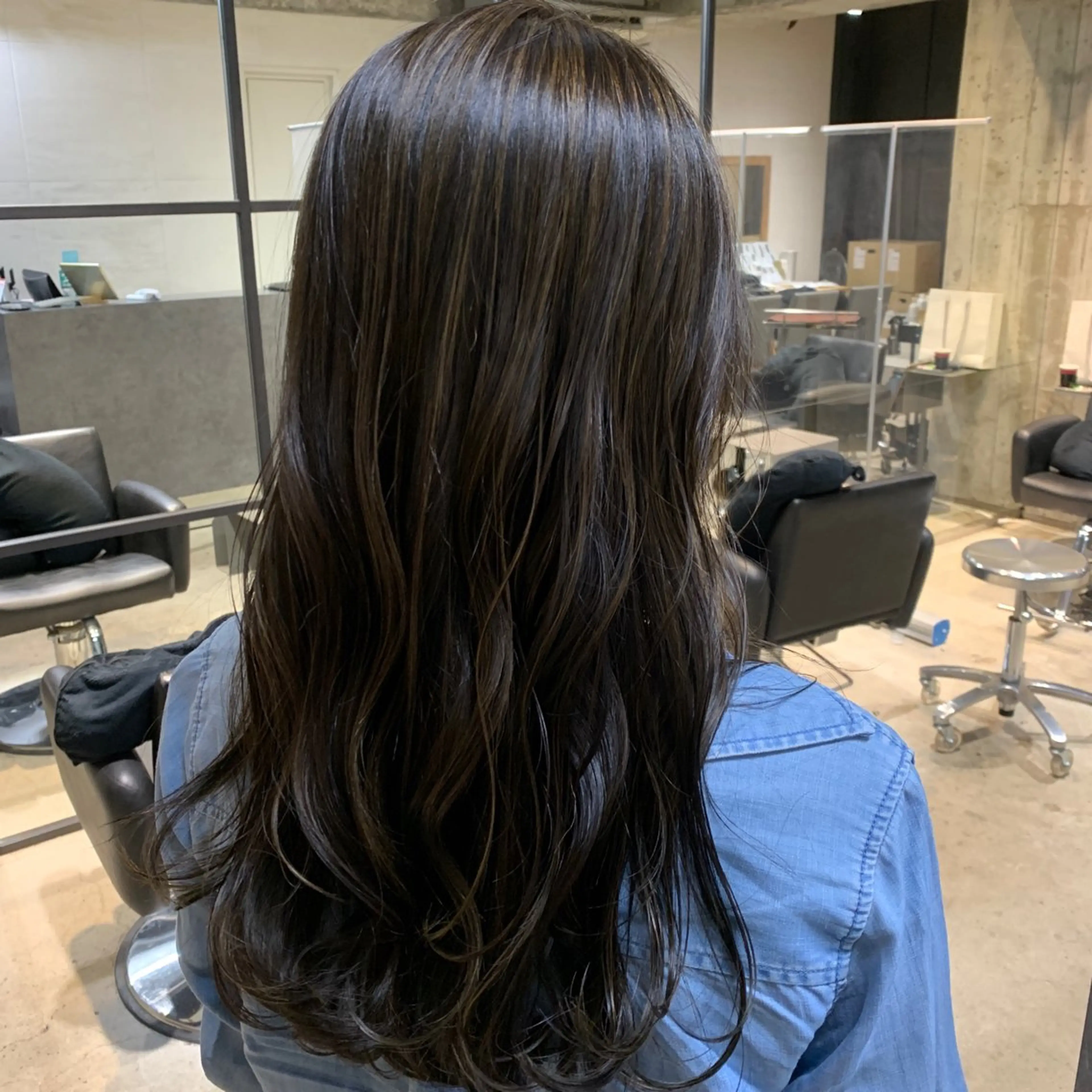 ロング カラー director tatsukiのヘアスタイル