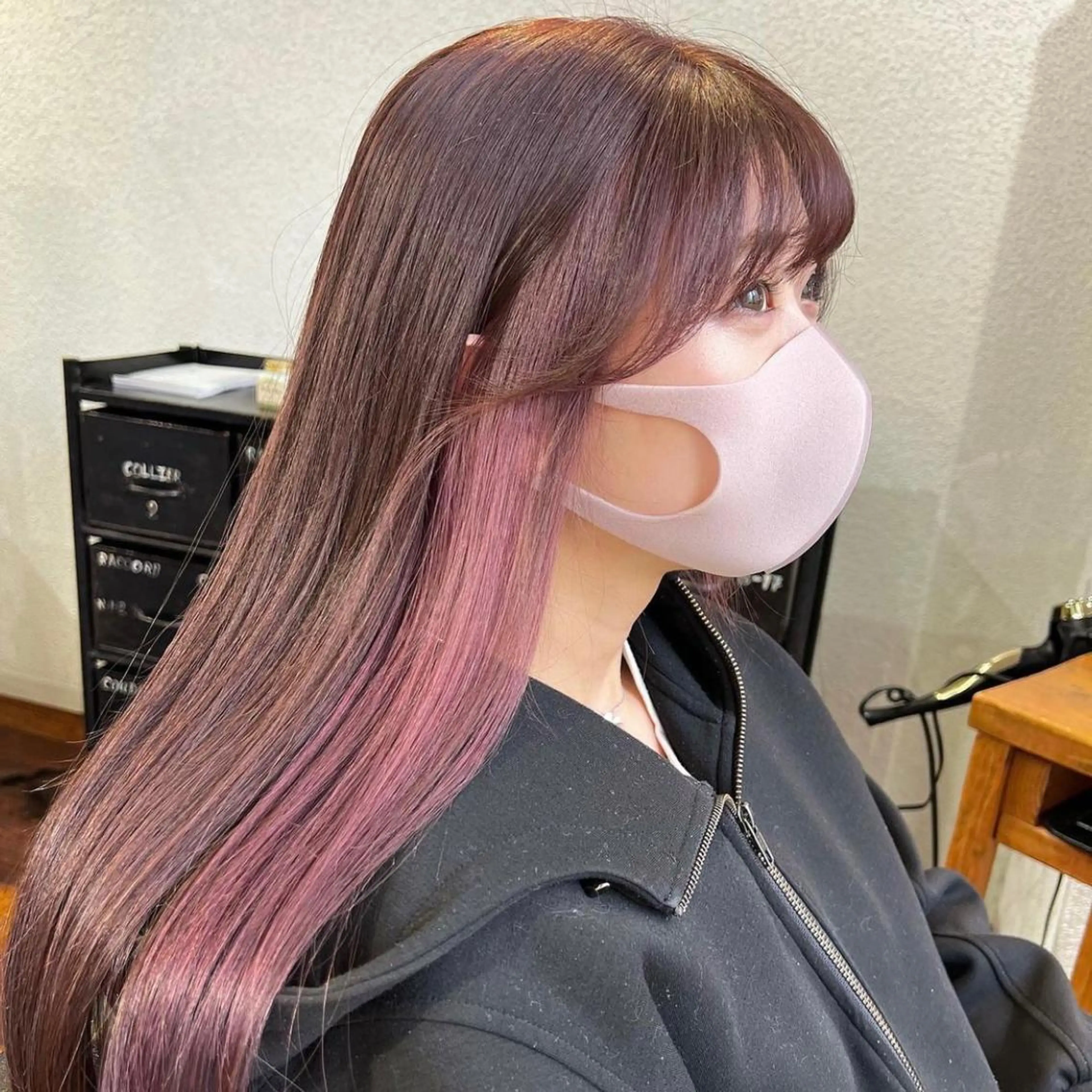 ロング カラー インナーカラー ピンクカラー カット トリートメント 韓国ヘア /男女❄️ 細江 美紅のヘアスタイル