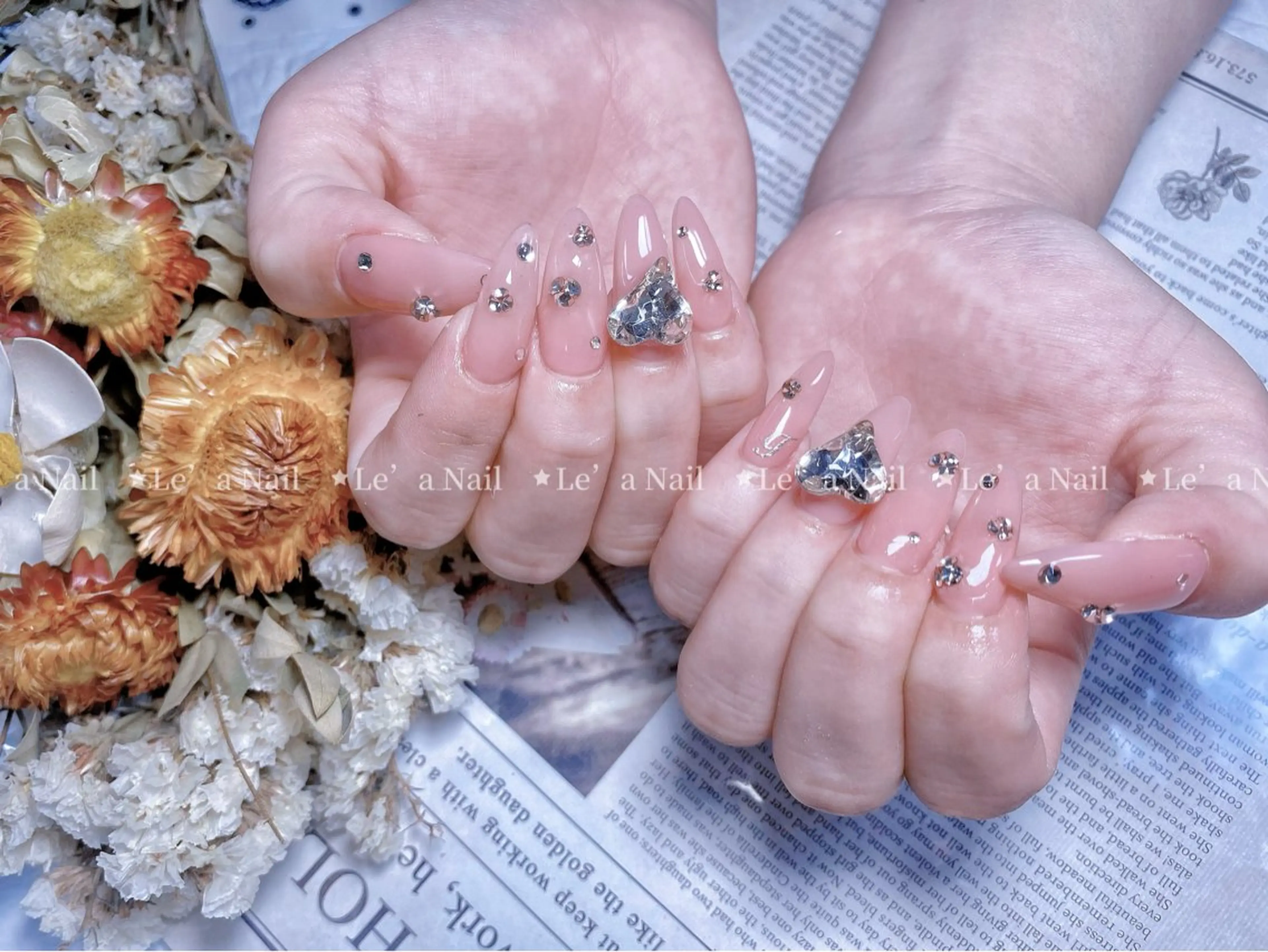 セミロング カラー ネイル Lea NAILsalon所属・Le’a NailSalonのネイルデザイン