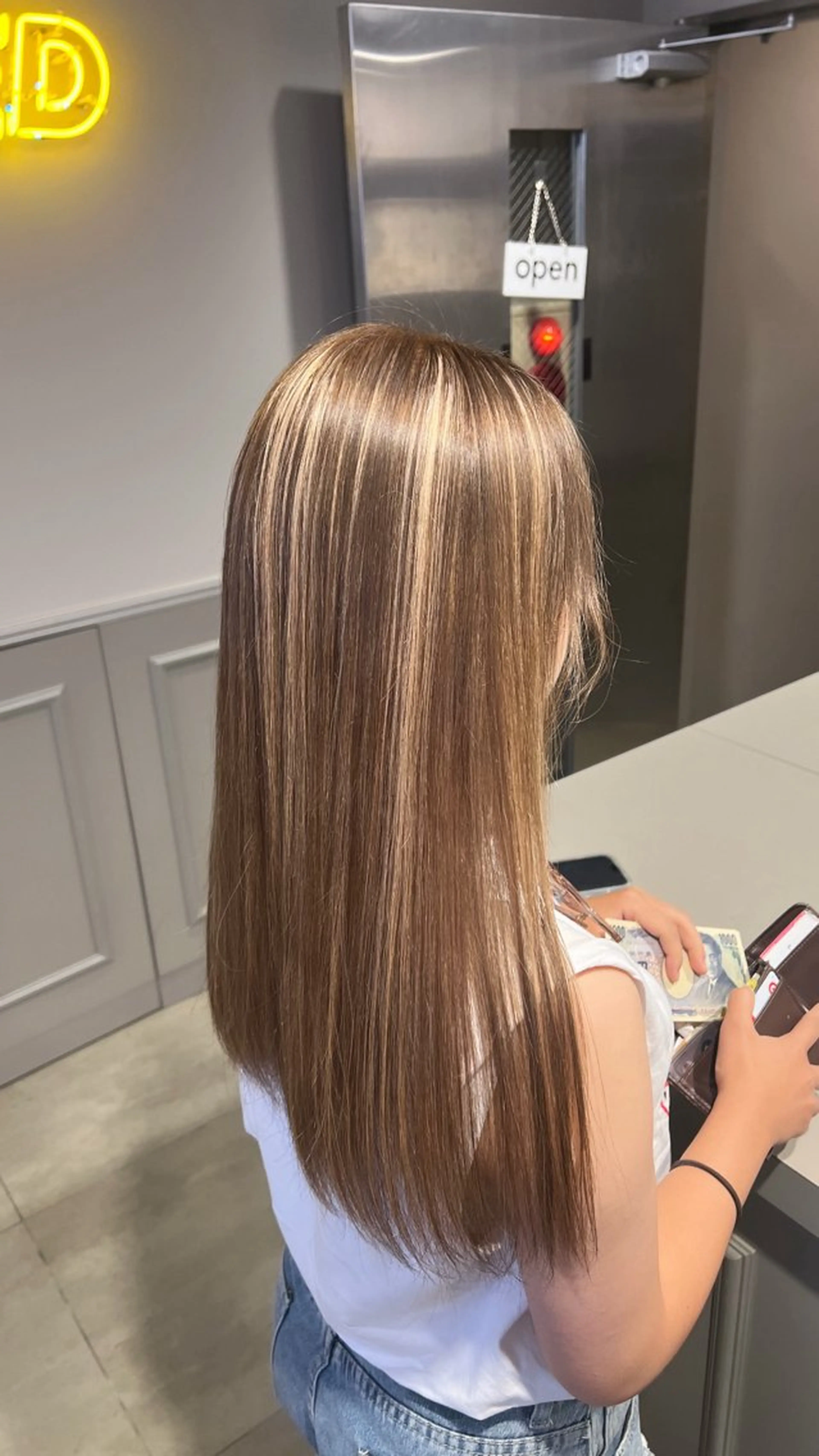 ロング カラー ヘアアレンジ ブリーチ ケアブリーチ ダブルカラー 髪質改善 💎韓国/ レイヤー カット/ 暖色🫧のヘアスタイル