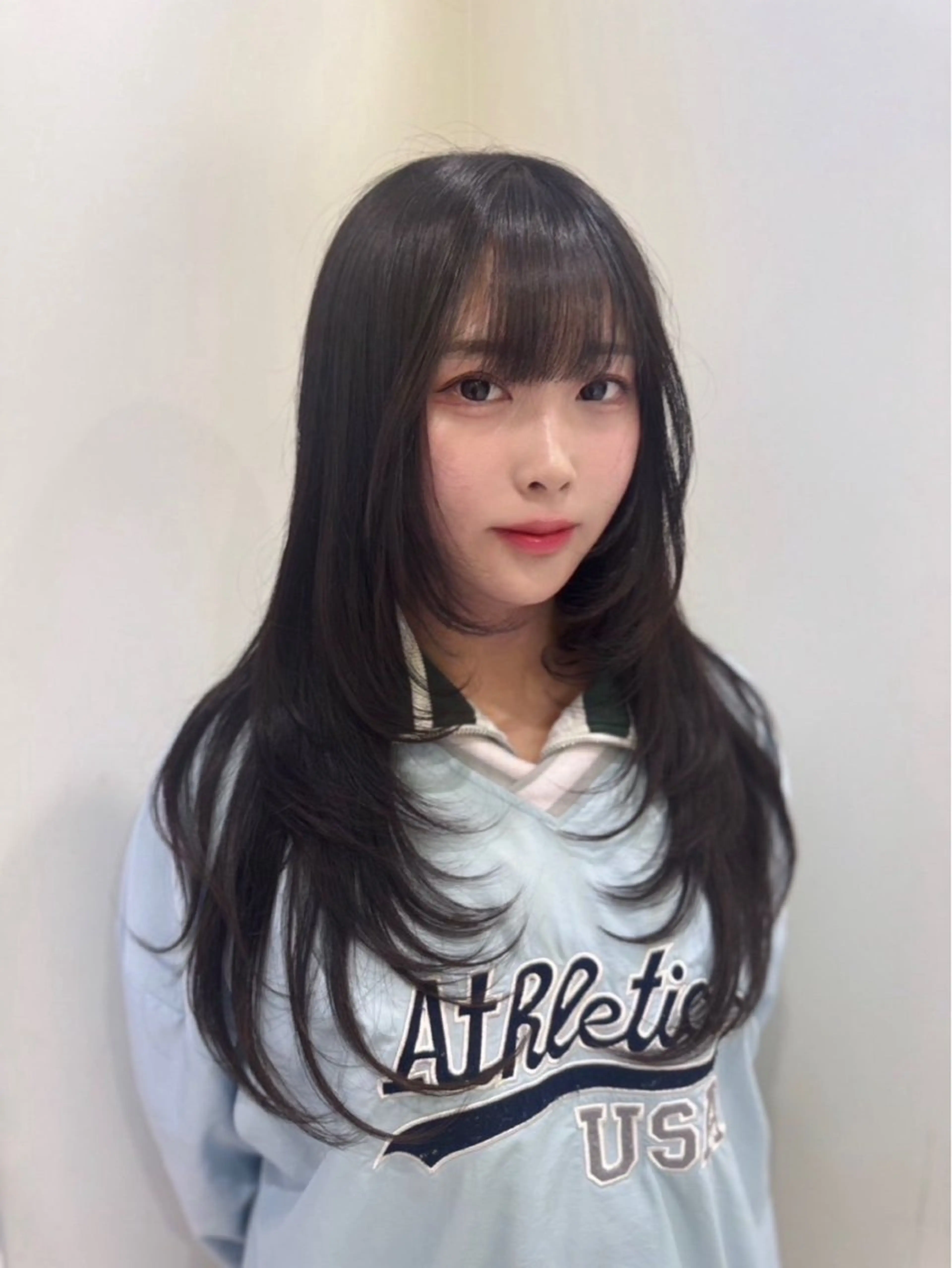 ロング カラー ヘアアレンジ カット ヘアカラー トリートメント ヘッドスパ ヘアセット 韓国レイヤーカット /韓国トレンドカラーのヘアスタイル