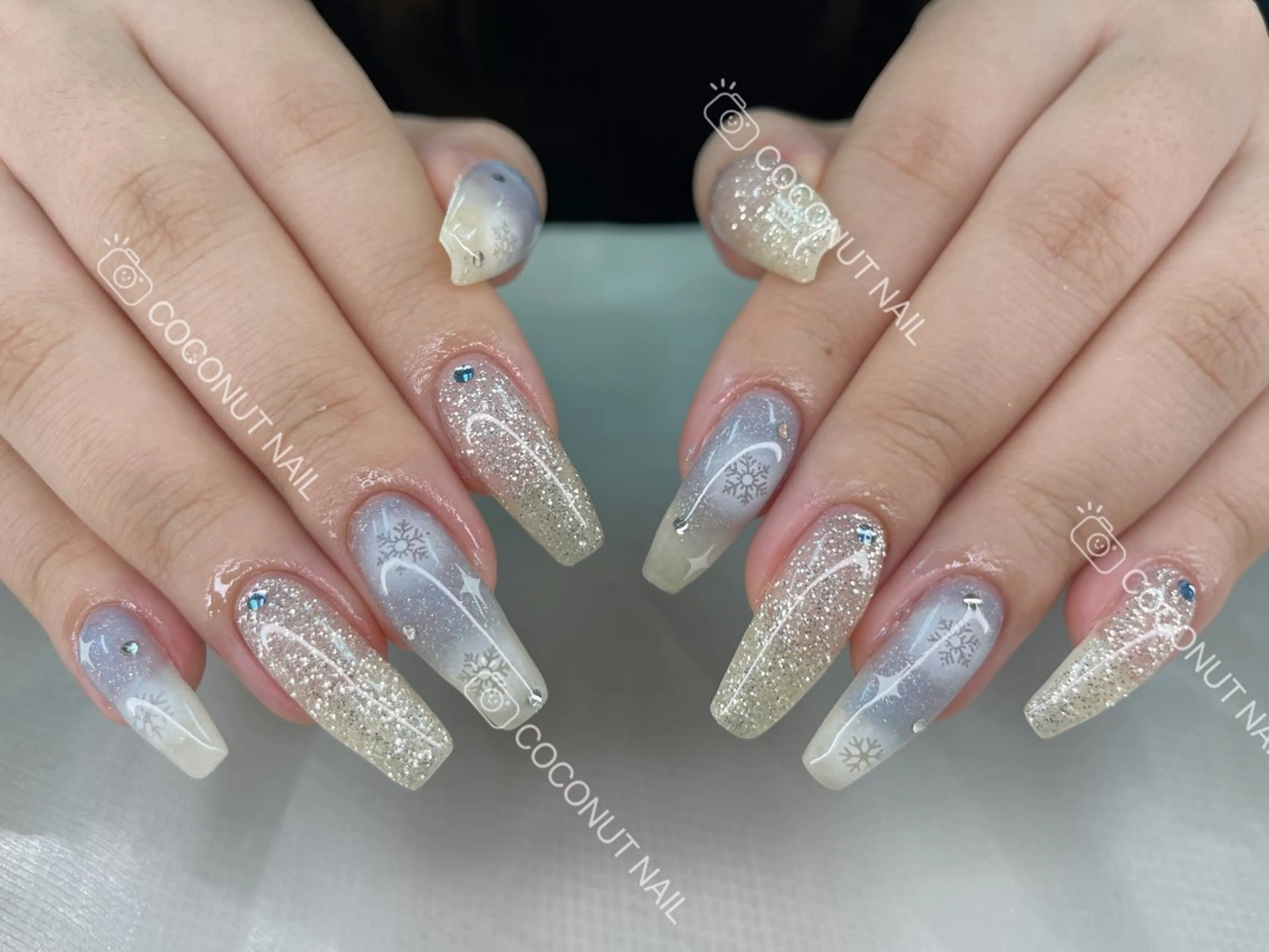 ネイル ハンドネイル 神田 ココナッツのネイルデザイン