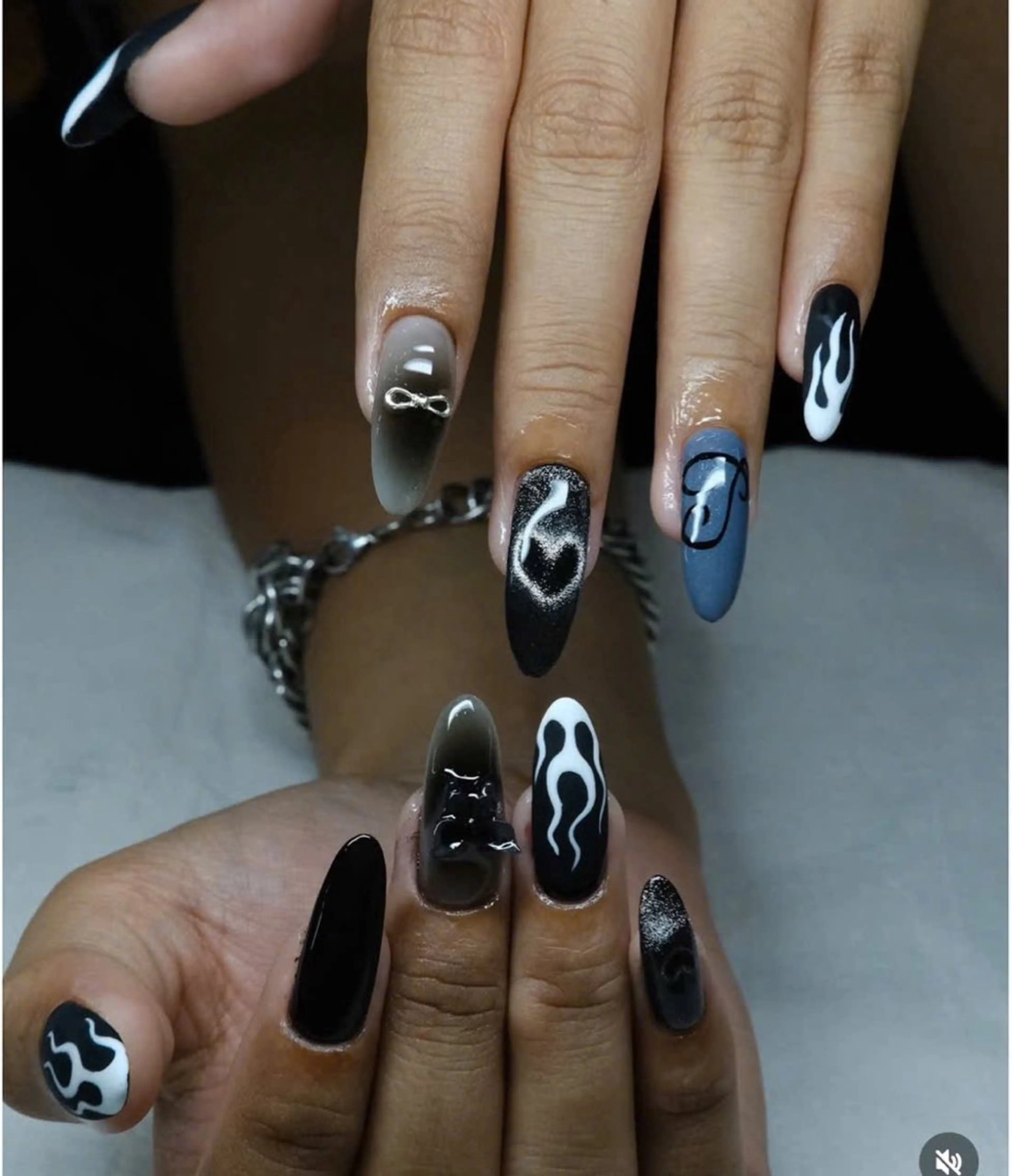 ネイル アートネイル マグネットネイル Lyna 池袋のネイルデザイン