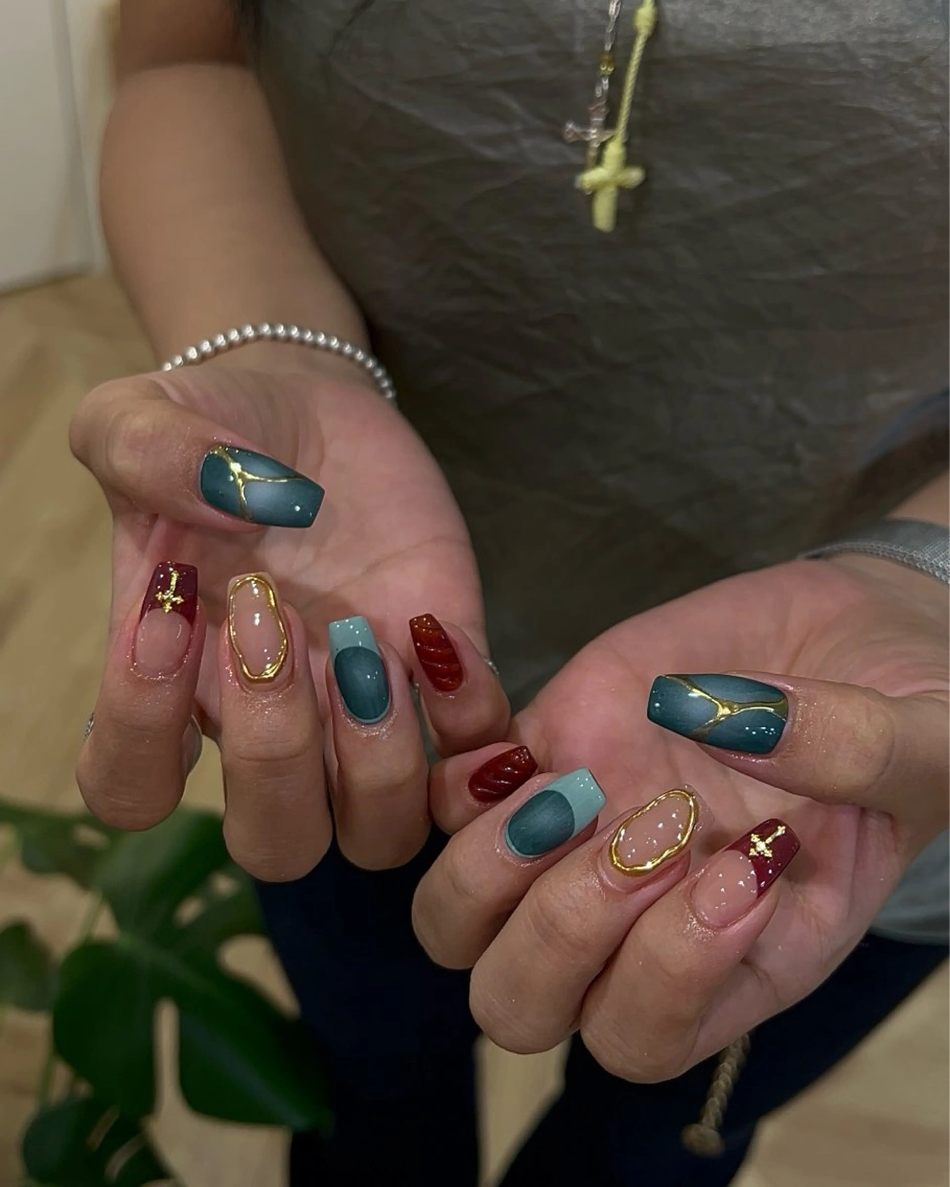 ネイル Nes.Nail所属・Miyagi Asamiのネイルデザイン