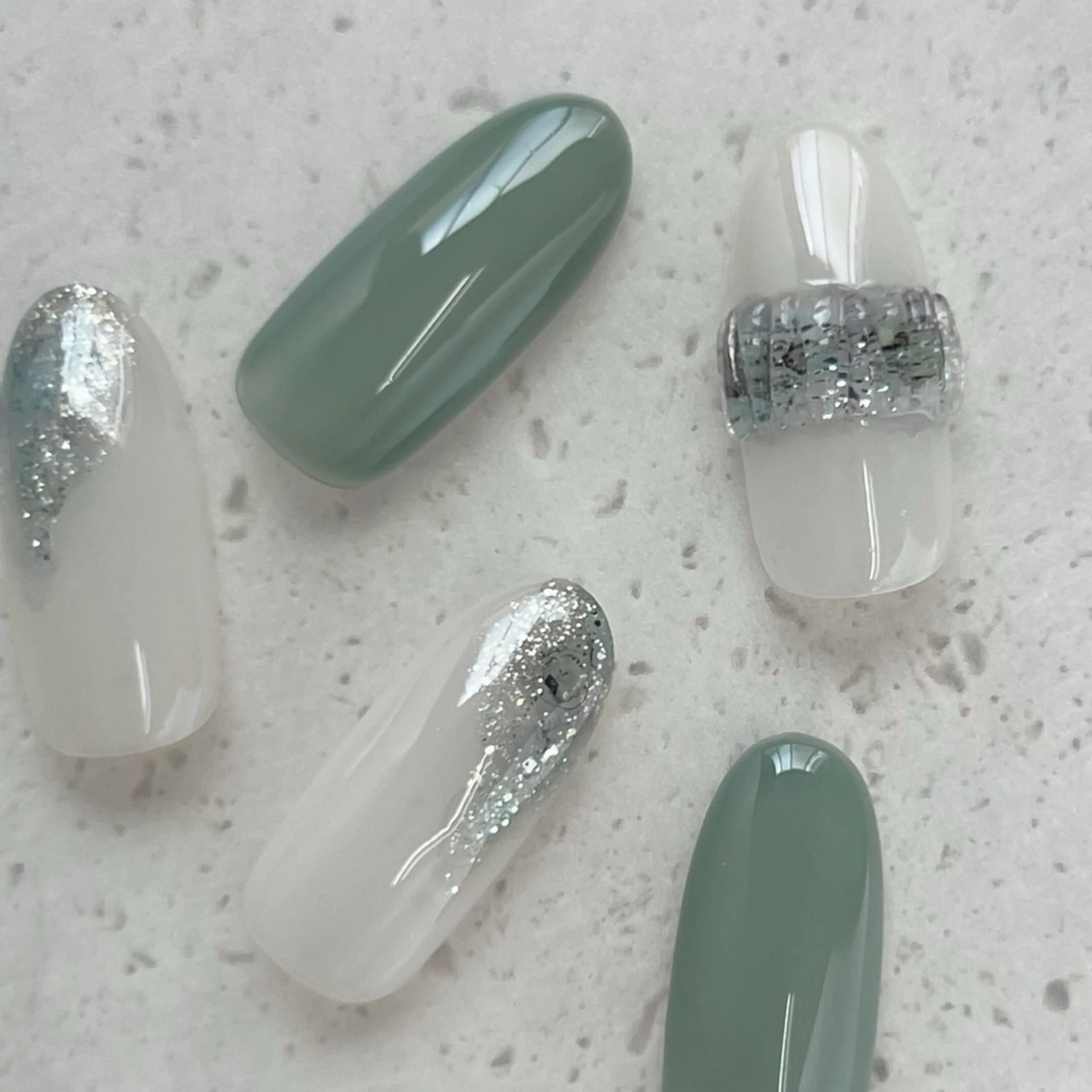 ネイル ブルー キラキラネイル ラメ(グリッター) ANDNA /Ayaのネイルデザイン