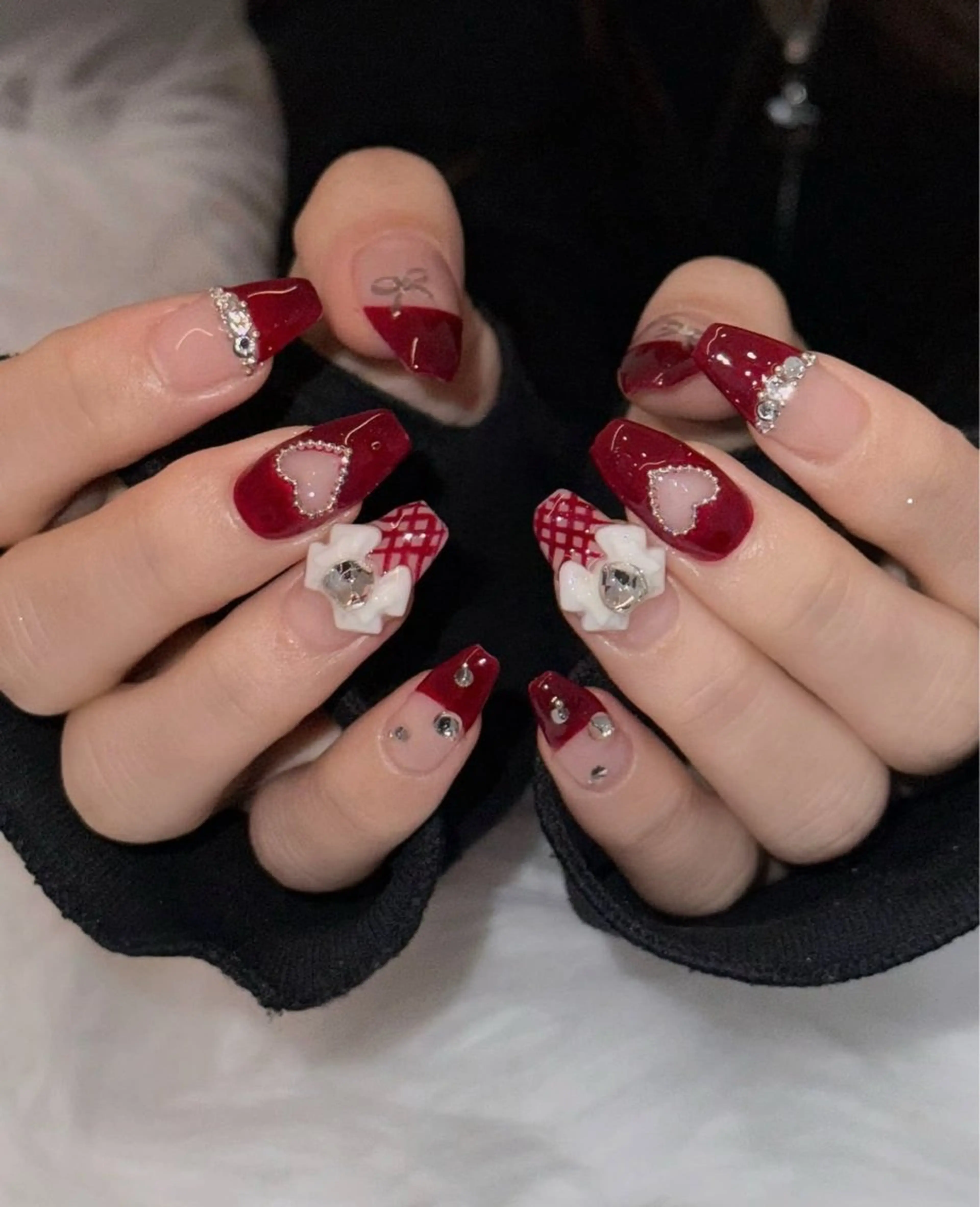 ネイル アニマル柄 オーロラネイル チークネイル フラッシュネイル ジェルネイル ハンドネイル Lyna 池袋のネイルデザイン