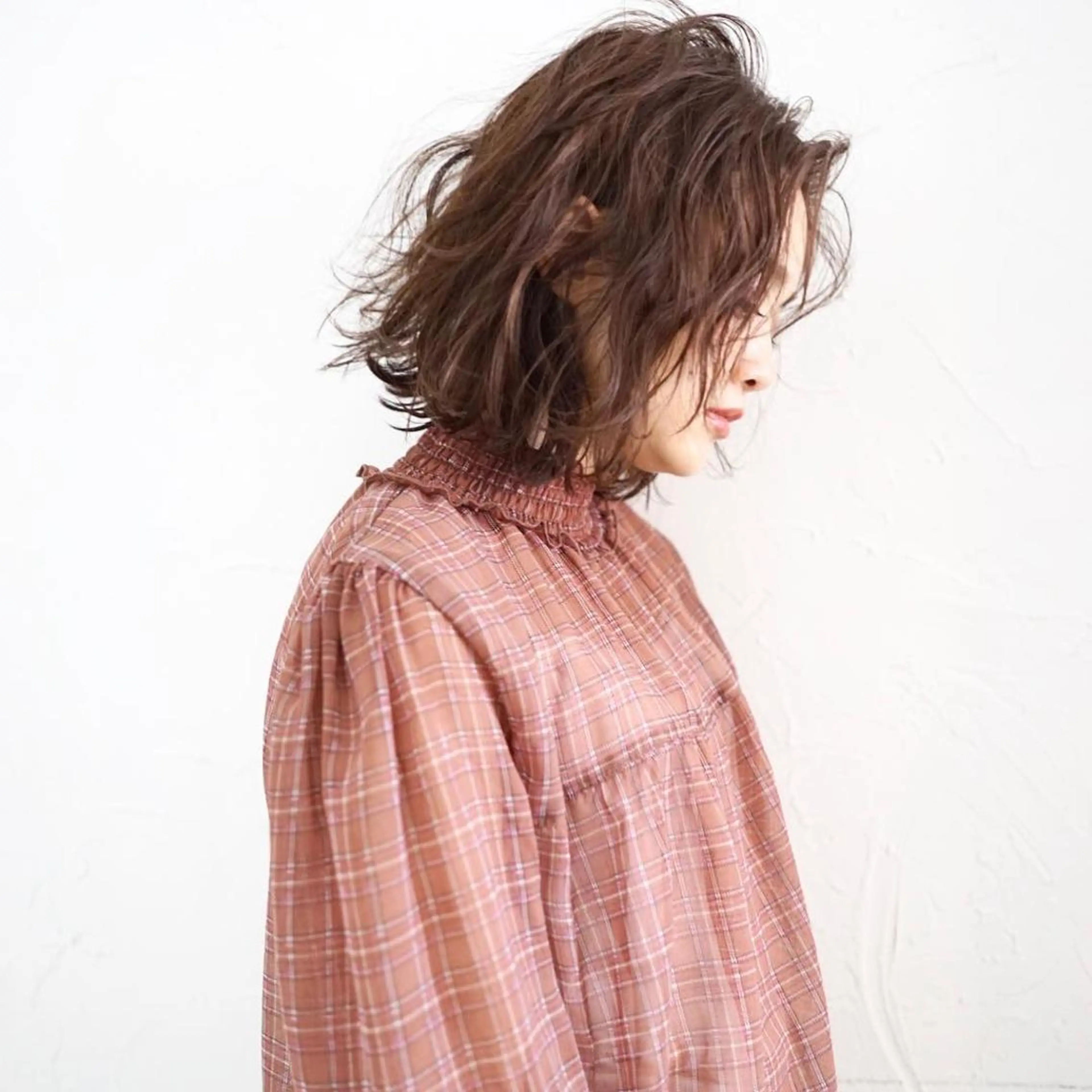 ミディアム カラー パーマ ミディアムパーマ 髪質改善 韓国風ヘア 縮毛矯正 デジタルパーマ 髪質改善、癖毛直し 縮毛矯正が得意のヘアスタイル