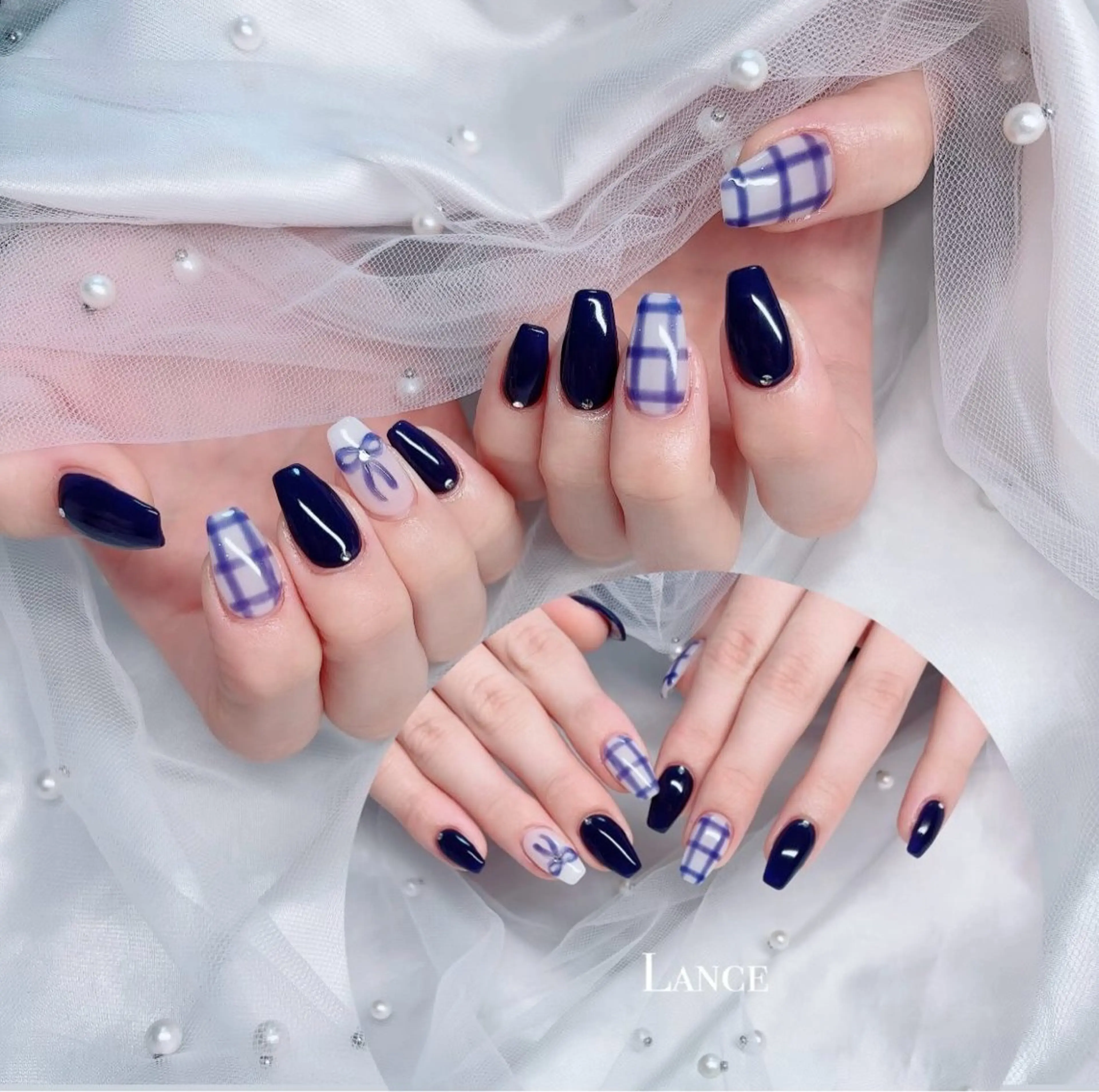 ネイル オーロラネイル フレンチネイル キラキラネイル 韓国ネイル 春ネイル ハンドネイル Lance nailのネイルデザイン