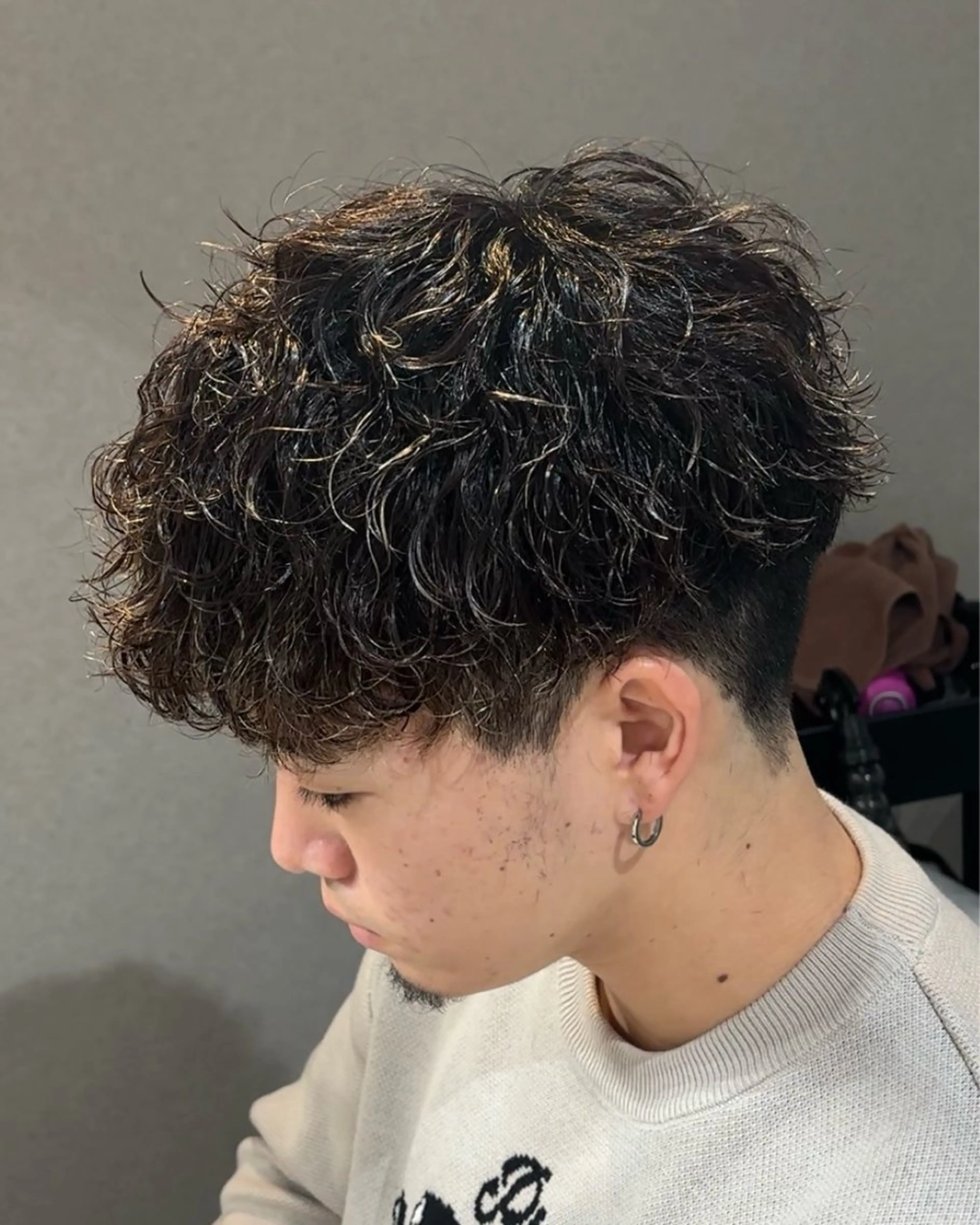 パーマ メンズ 会社で浮かない ビジネスヘア/心斎橋のヘアスタイル