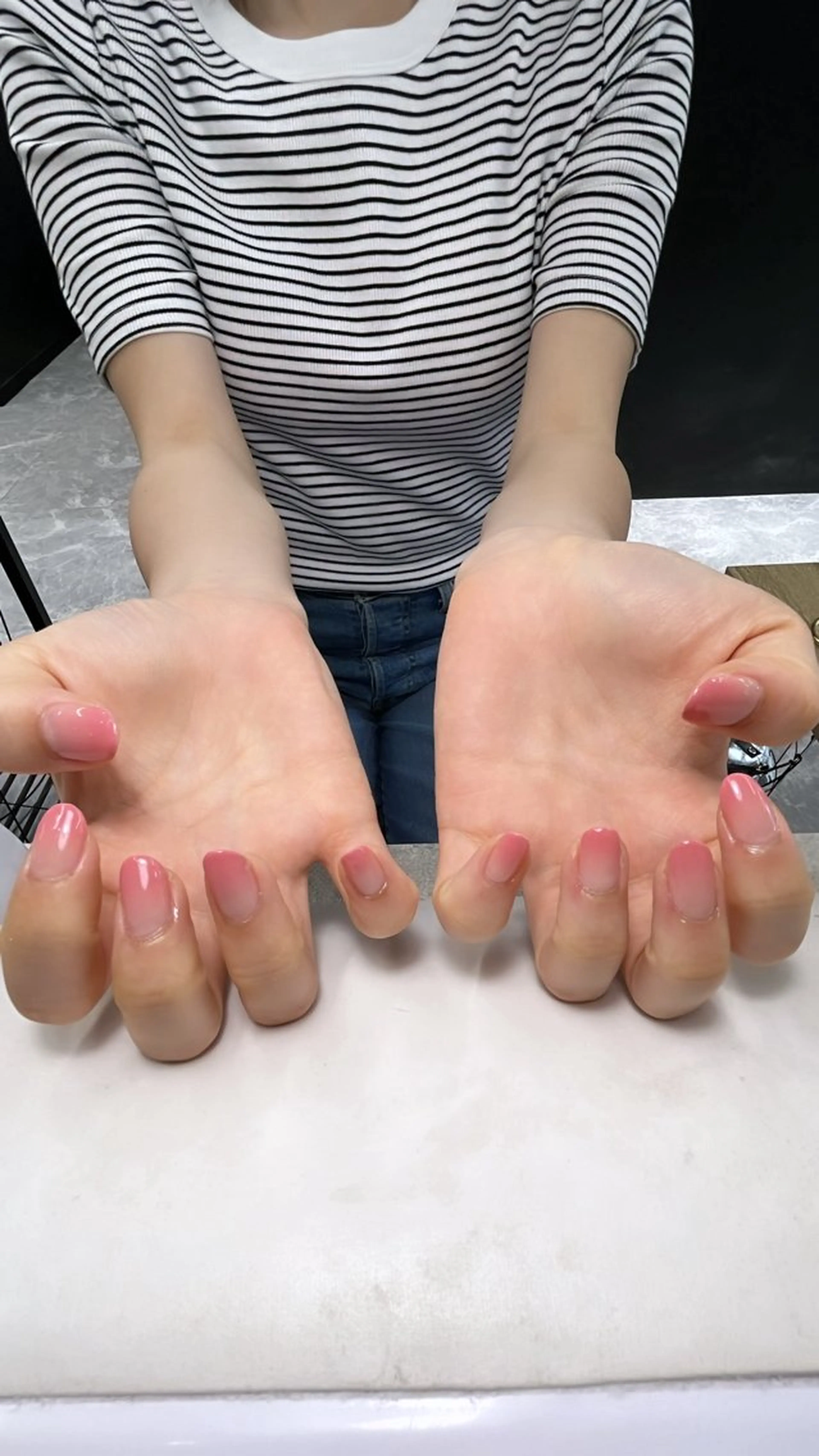 ネイル グラデーション ピンク ハンドネイル limo/ kotomiのネイルデザイン