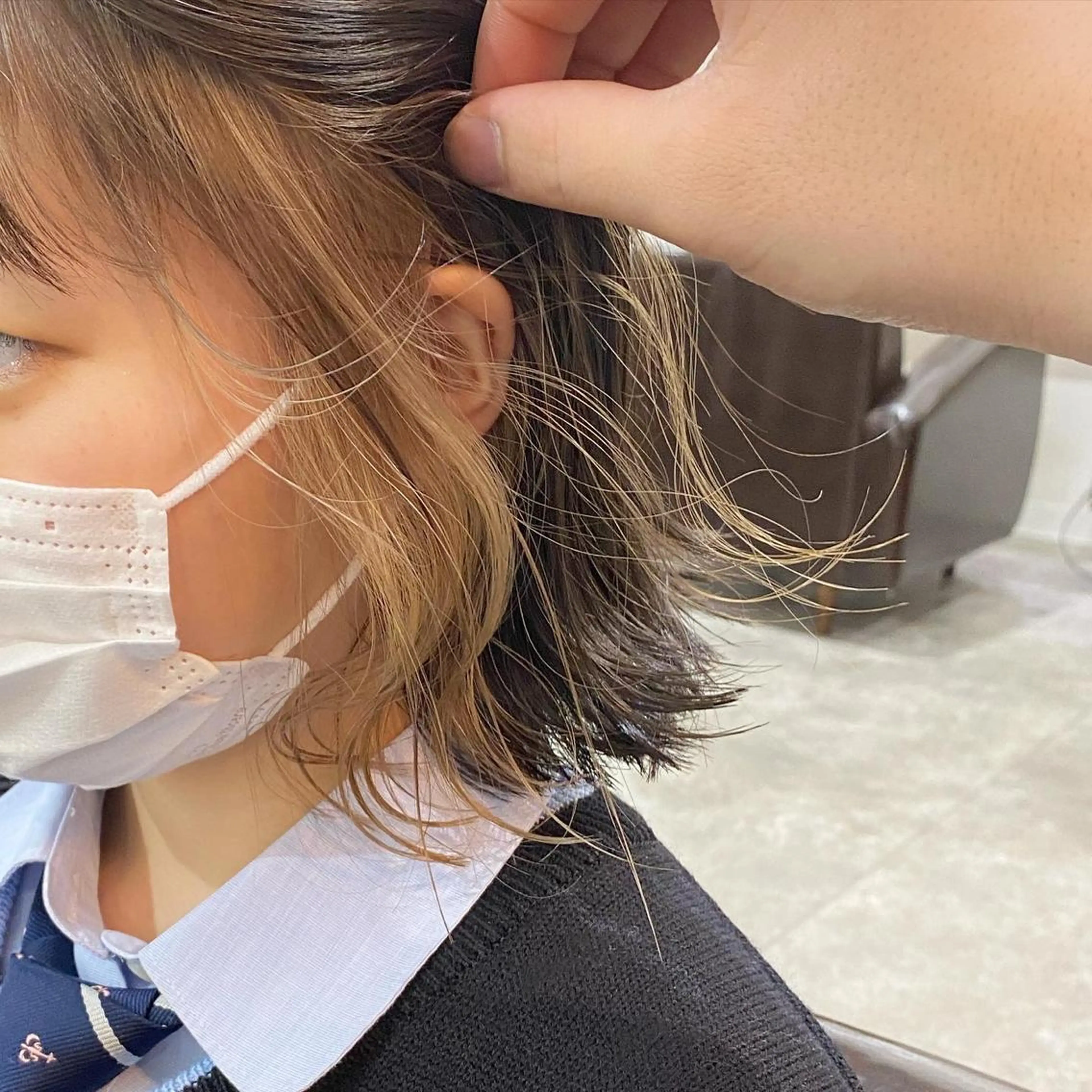 ショート カラー 抜きっぱなしブロンド インナーカラー ヘアカラー トリートメント 森貴裕/ベージュ/ パーマ/オリーブのヘアスタイル