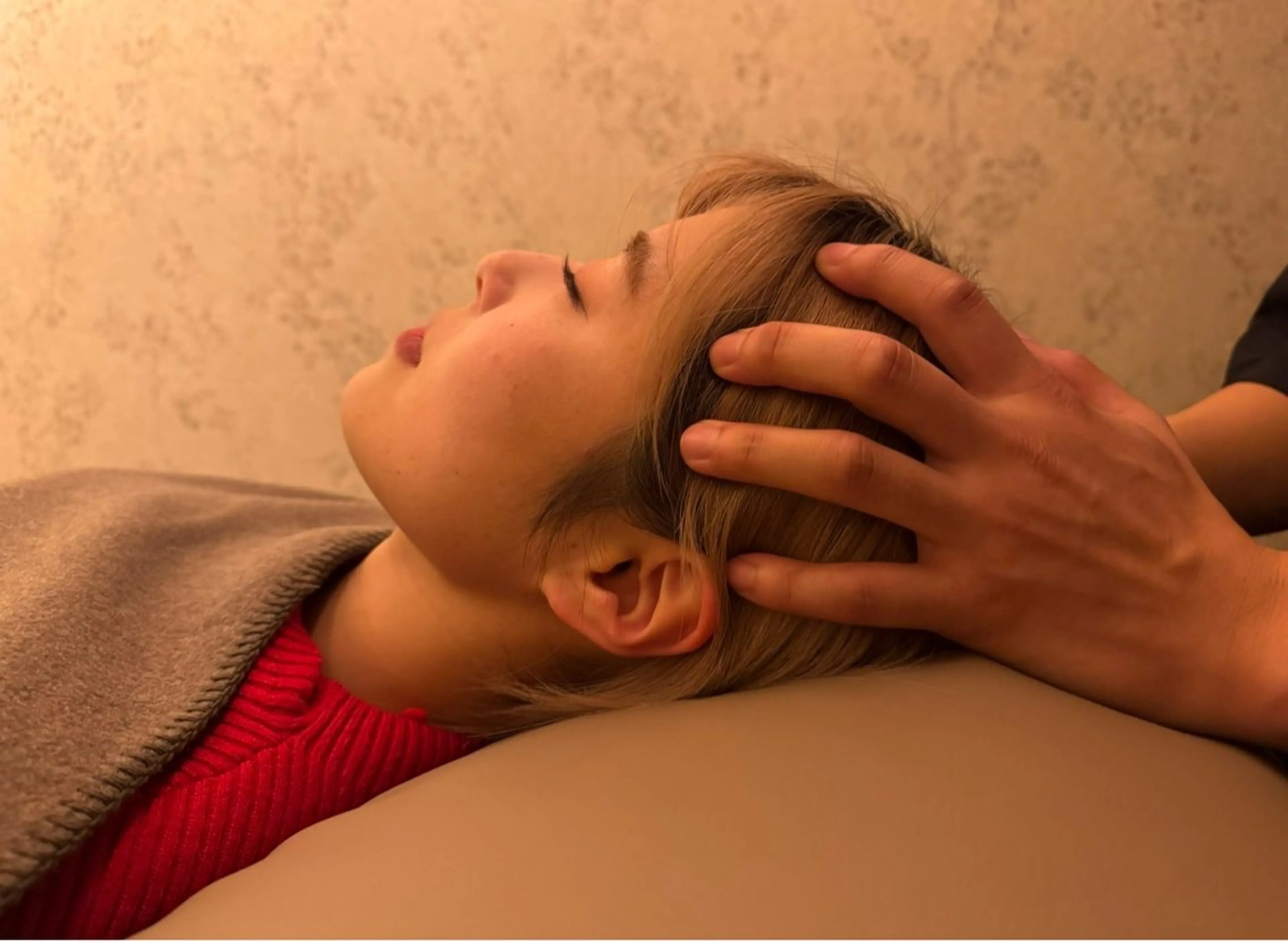 ドライヘッドスパ30分＋高濃度炭酸付き　睡眠改善/眼精疲労/リンパマッサージの写真