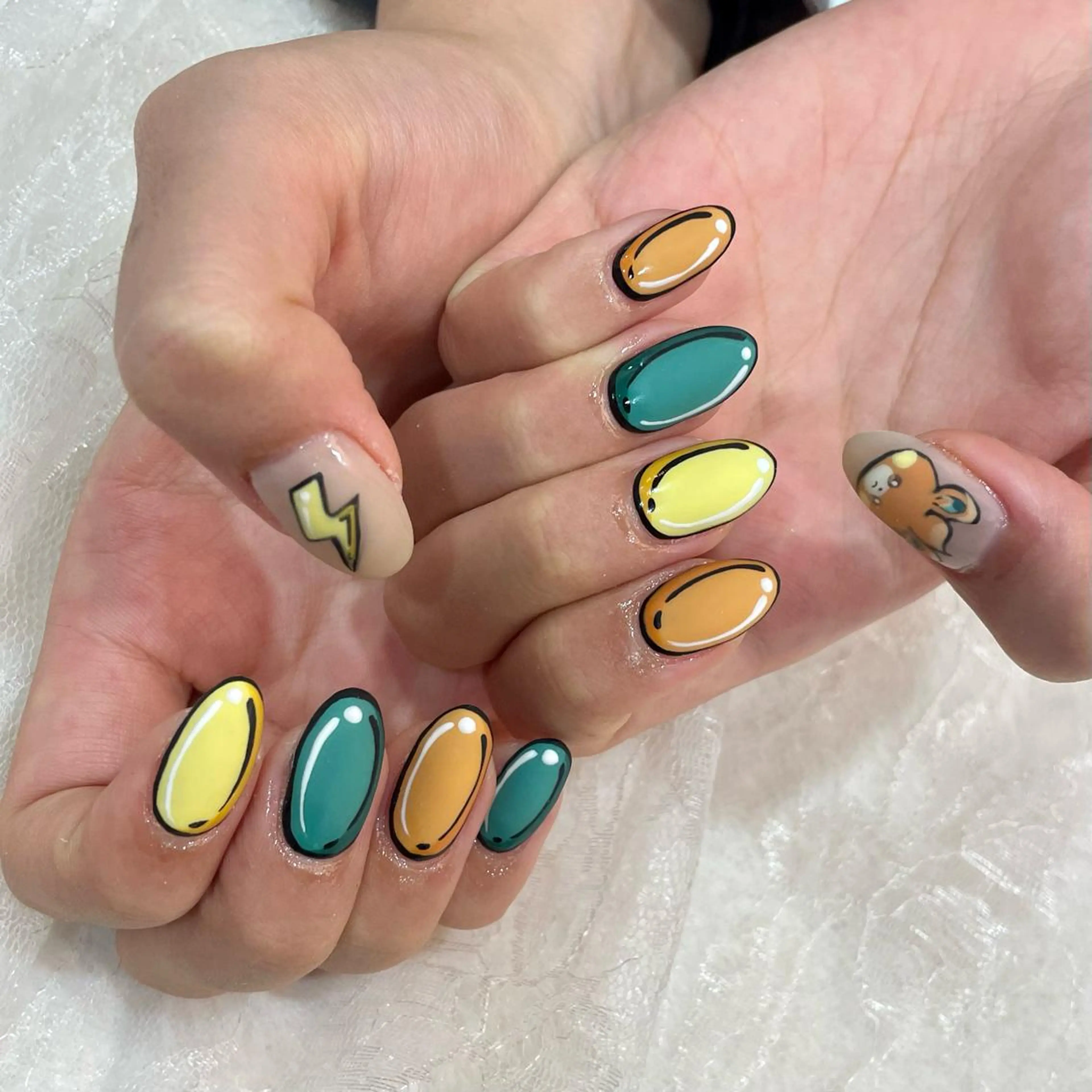 ネイル 中牟田 彩水のネイルデザイン