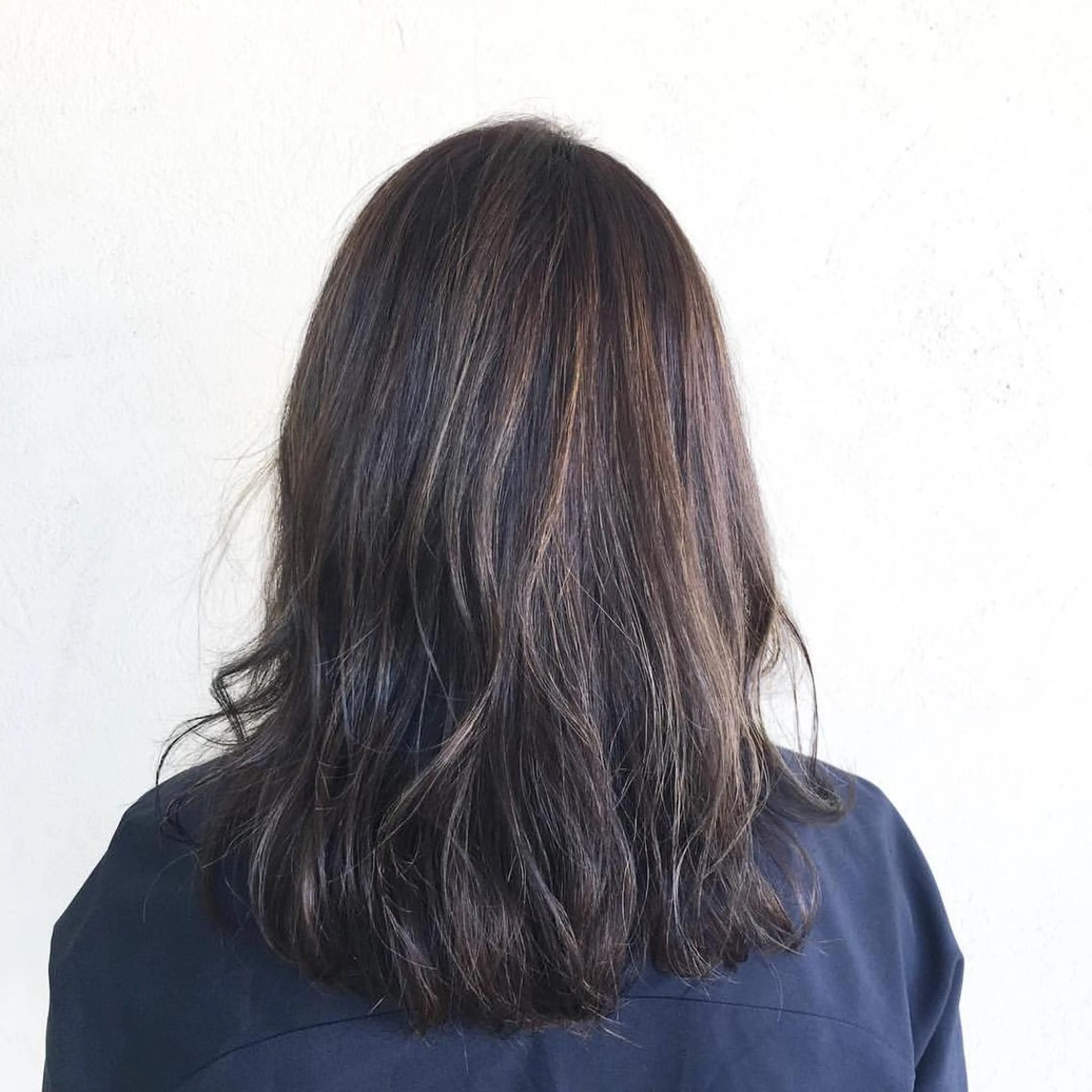 ミディアム 佐渡 慎吾のヘアスタイル