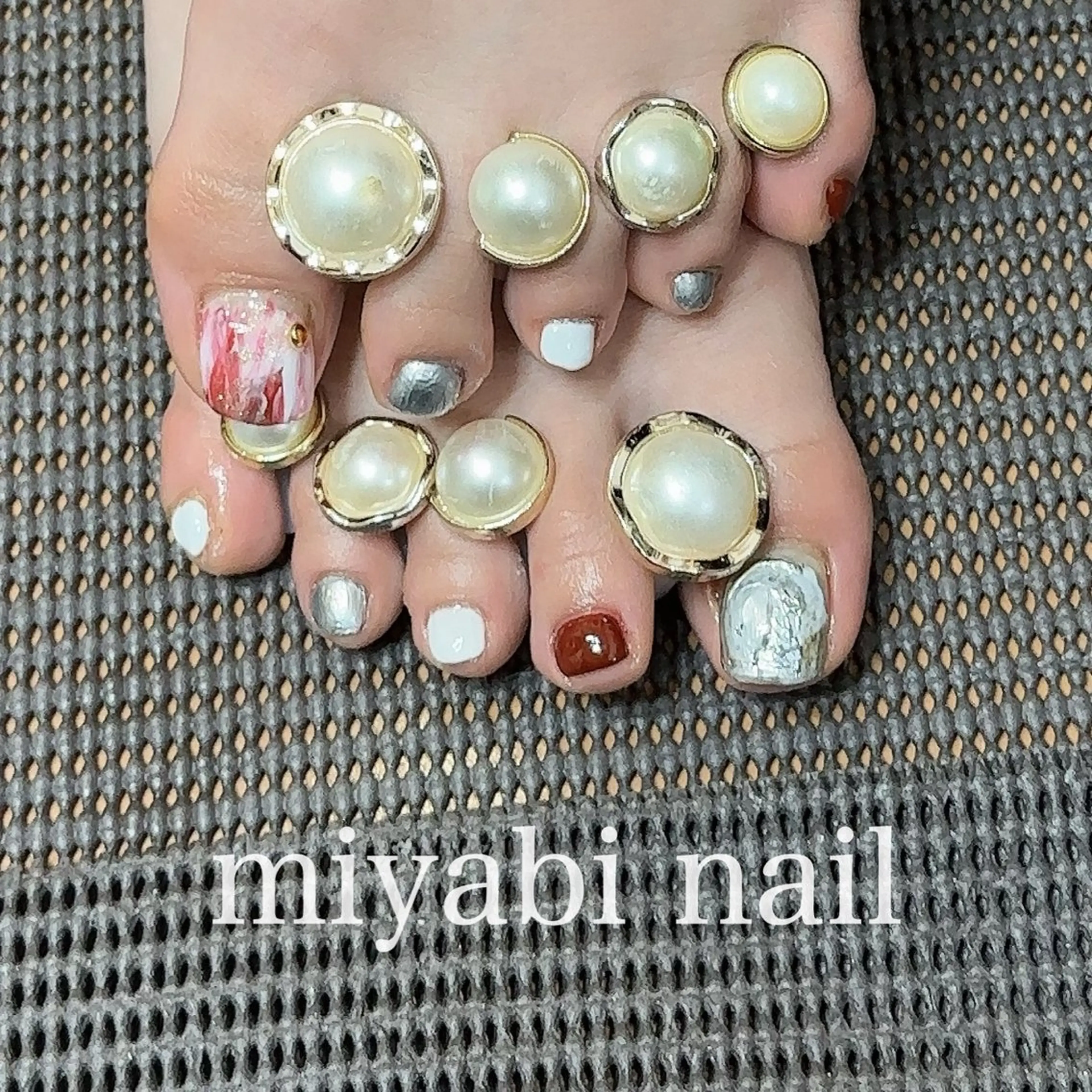 ネイル ボルドー フットネイル ジェルネイル 持ち込み ニュアンスネイル フットネイル miyabi nail 桂川駅近くのネイルデザイン