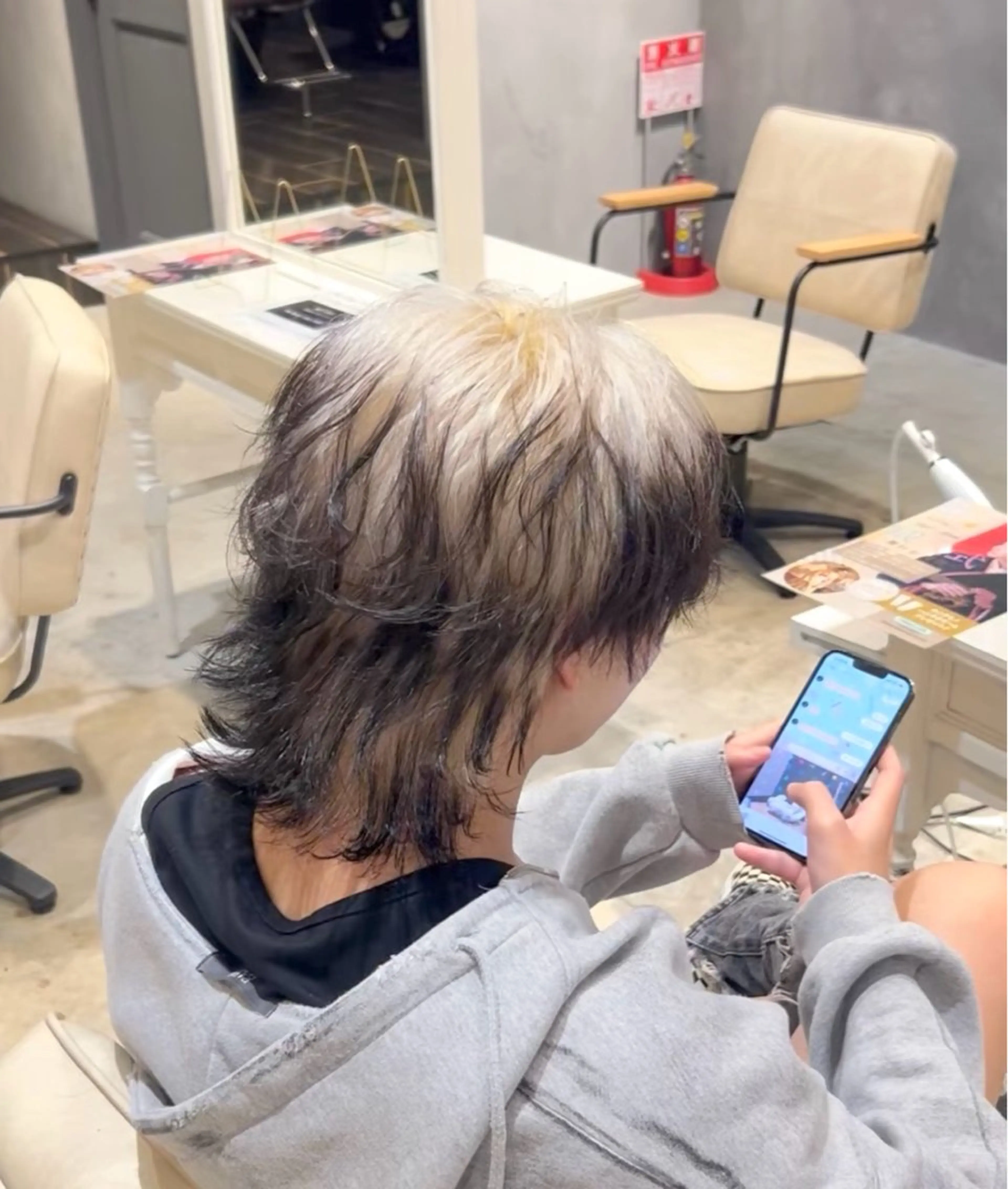 ショート カラー メンズ ハイトーン、カラー 特化⟡.·すわ☁️のヘアスタイル