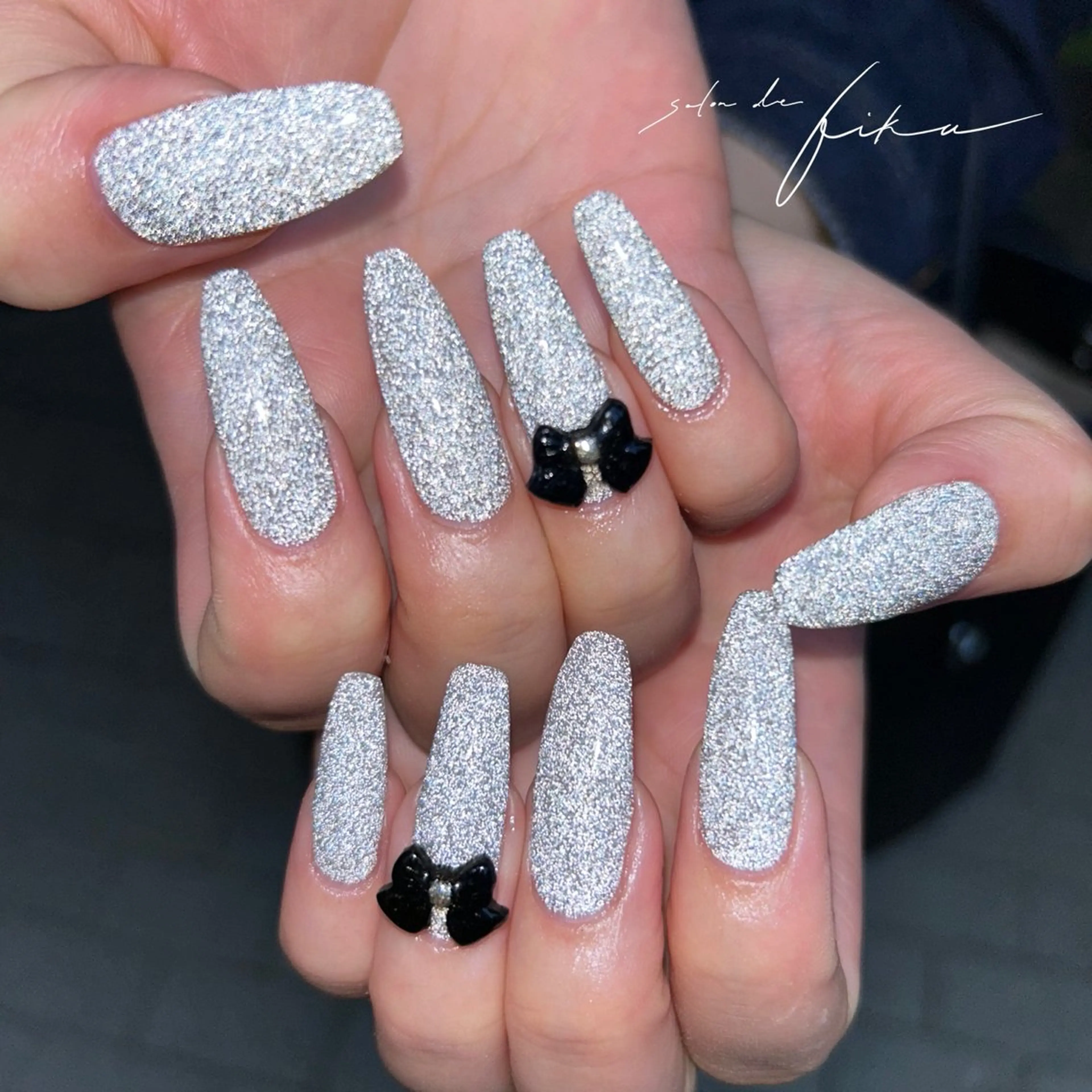 ネイル リボン Rio 𓍼のネイルデザイン