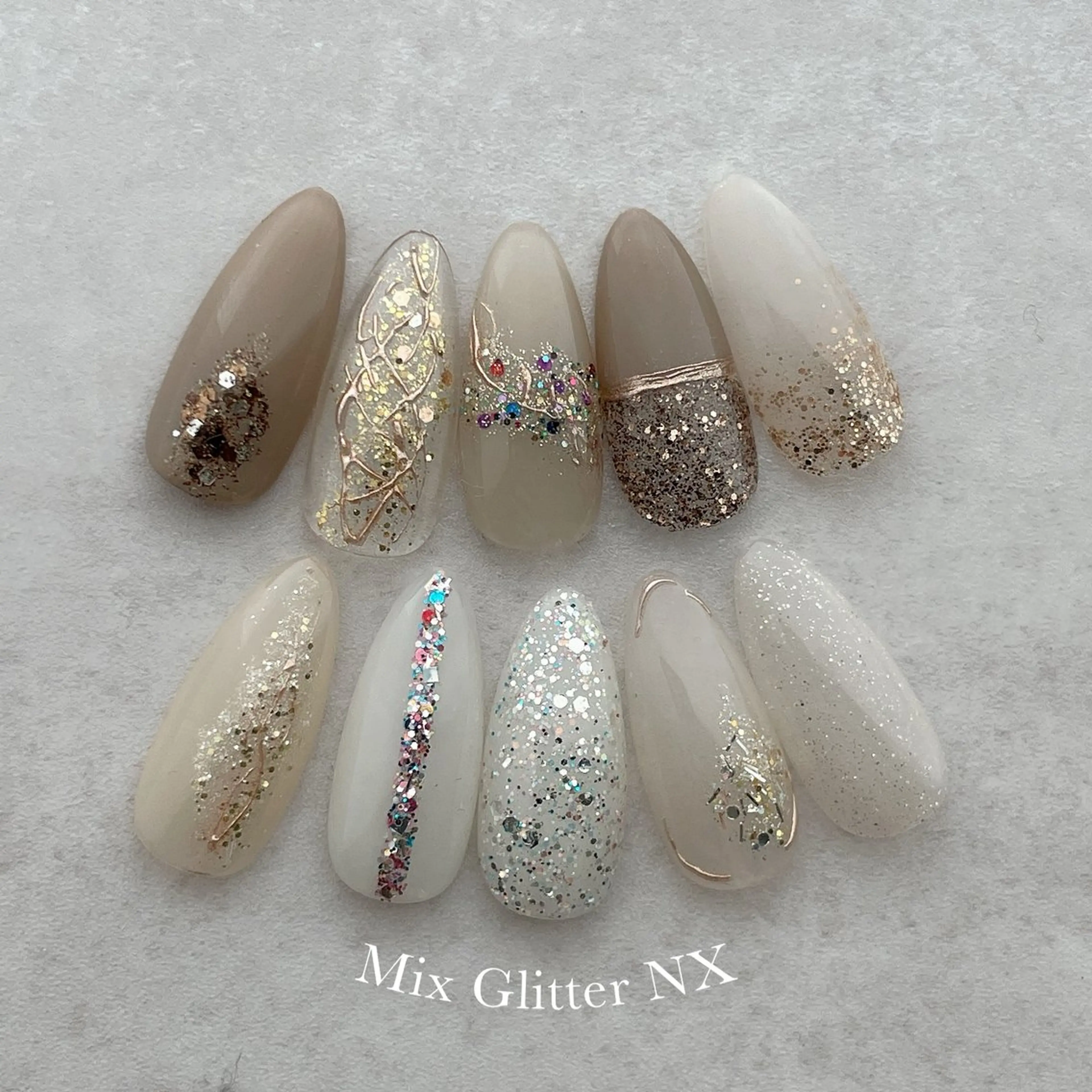 ネイル ニュアンスネイル ハンドネイル amulet TOMOMIのネイルデザイン