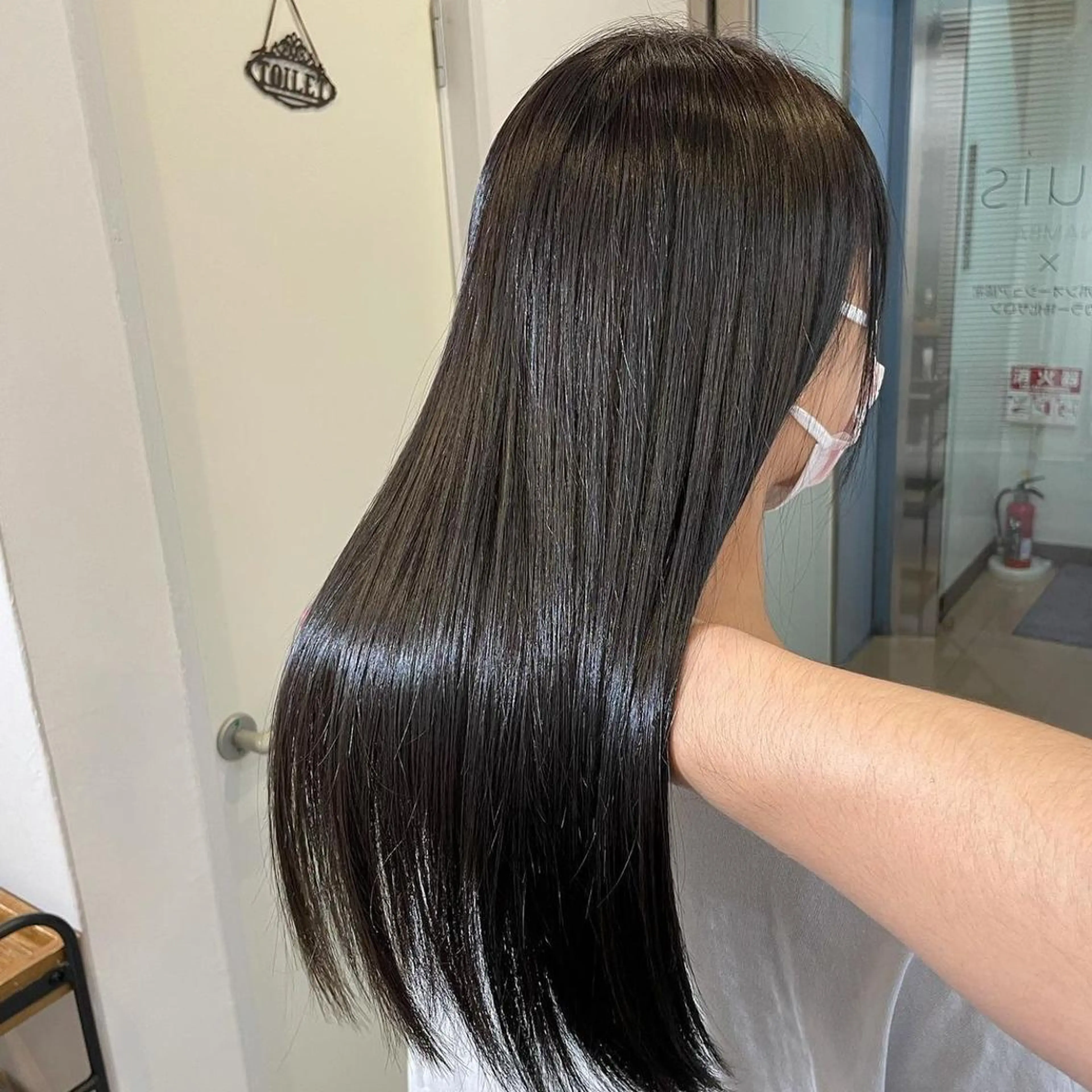 セミロング カラー 髪質改善 Noe心斎橋店のヘアスタイル