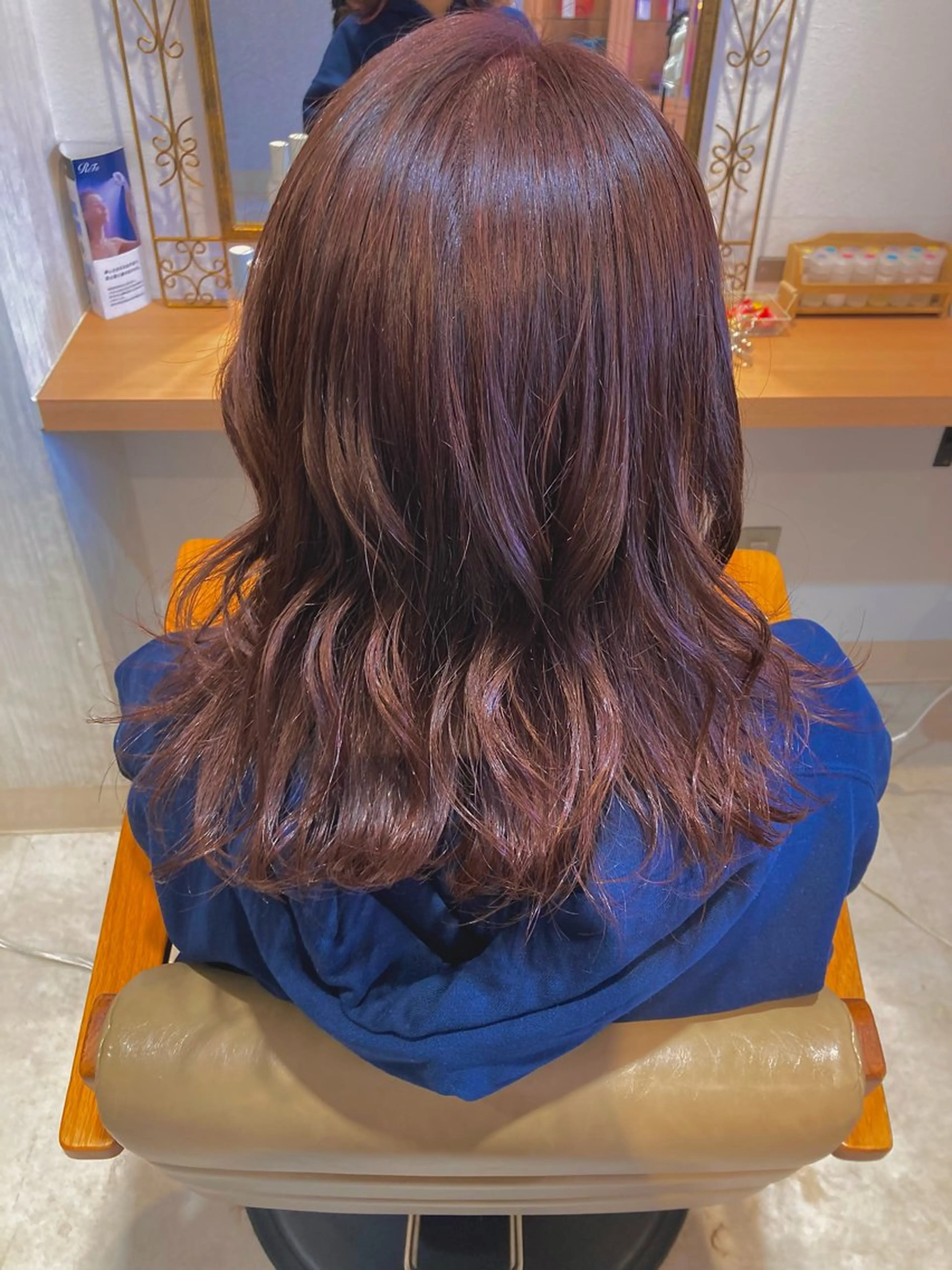 ミディアム 艶カラー3850 まいのヘアスタイル