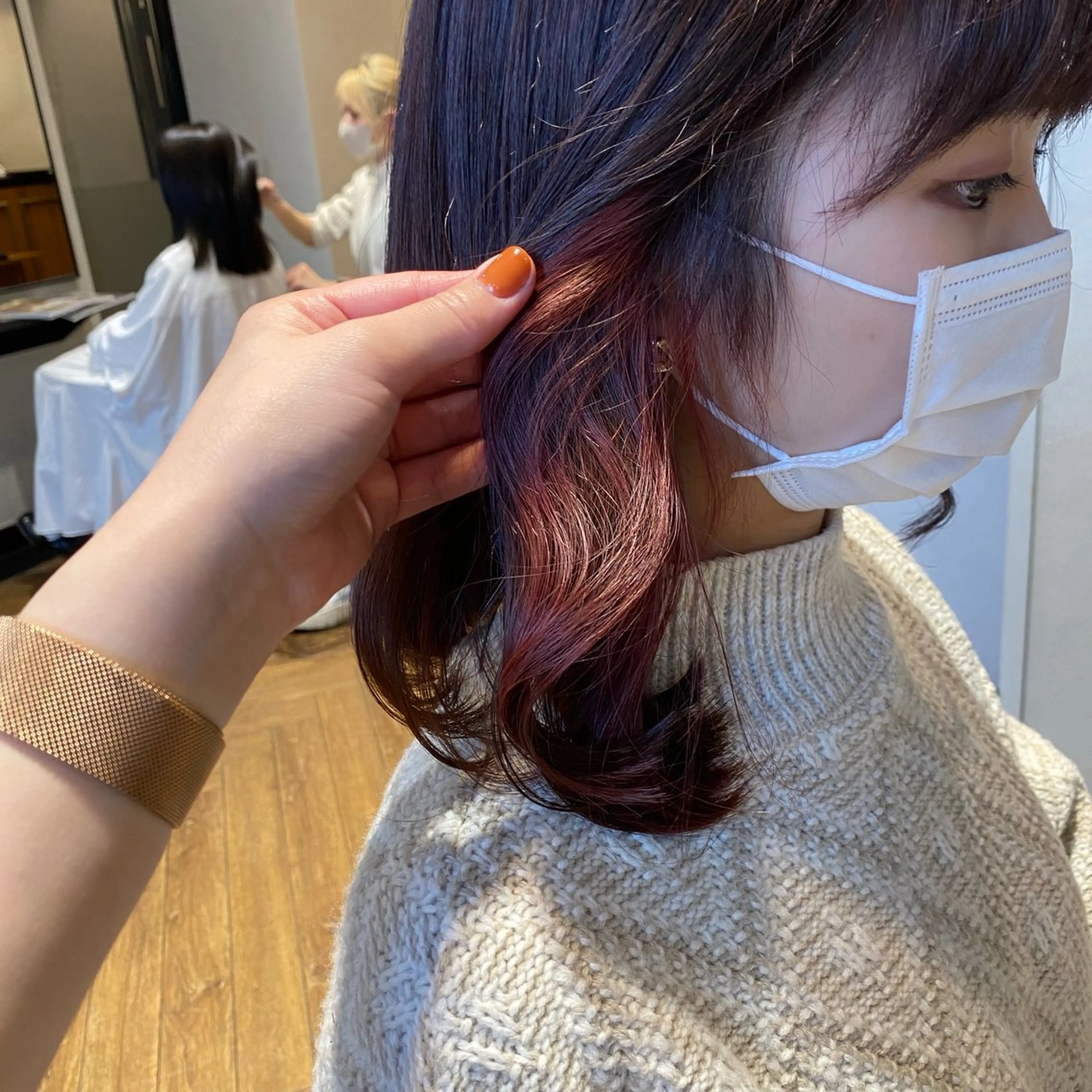 ミディアム カラー インナーカラー 金城 二千夏のヘアスタイル