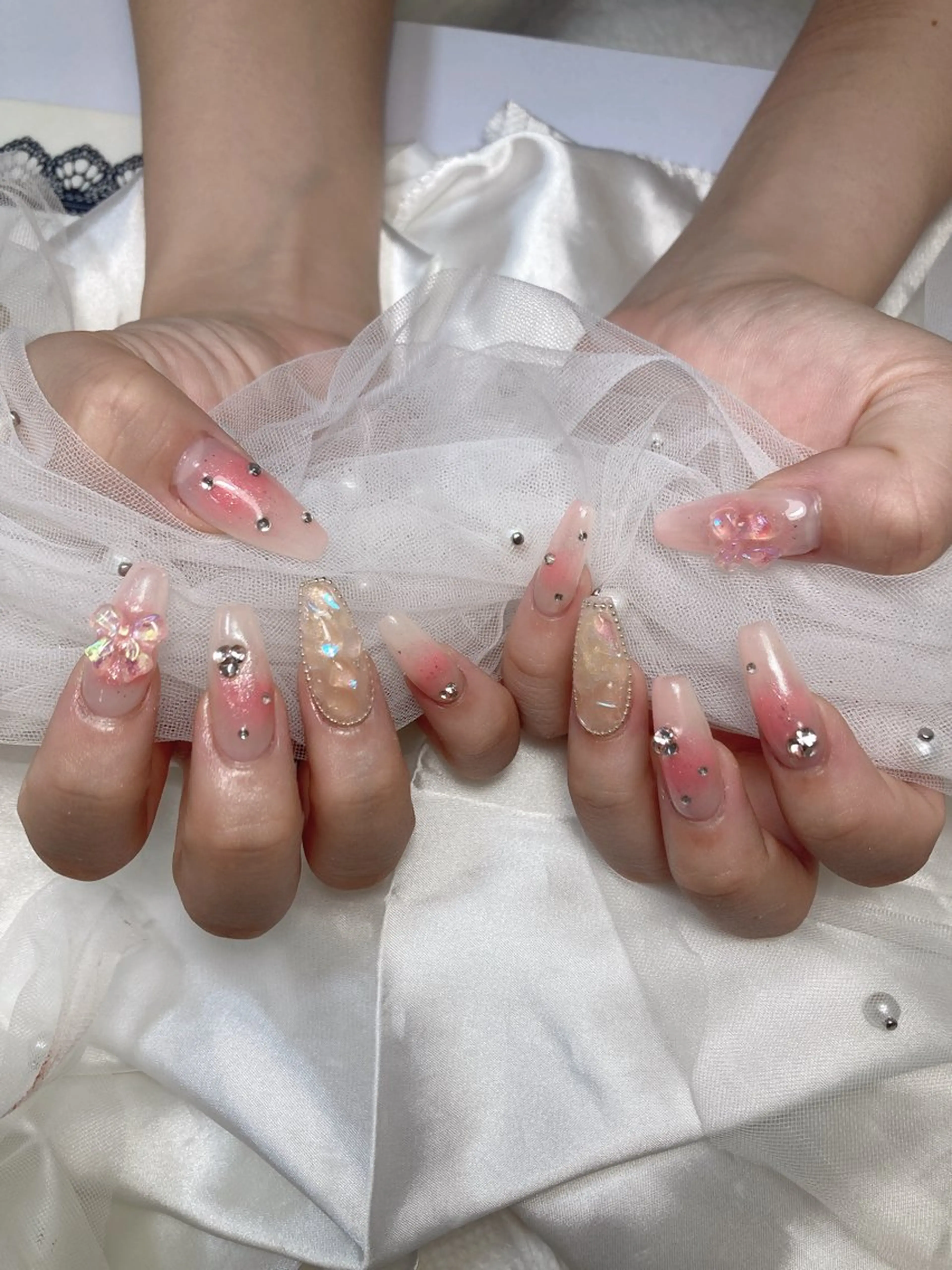 ネイル U·Mi nail salon所属・U·MI 上野御徒町店のネイルデザイン