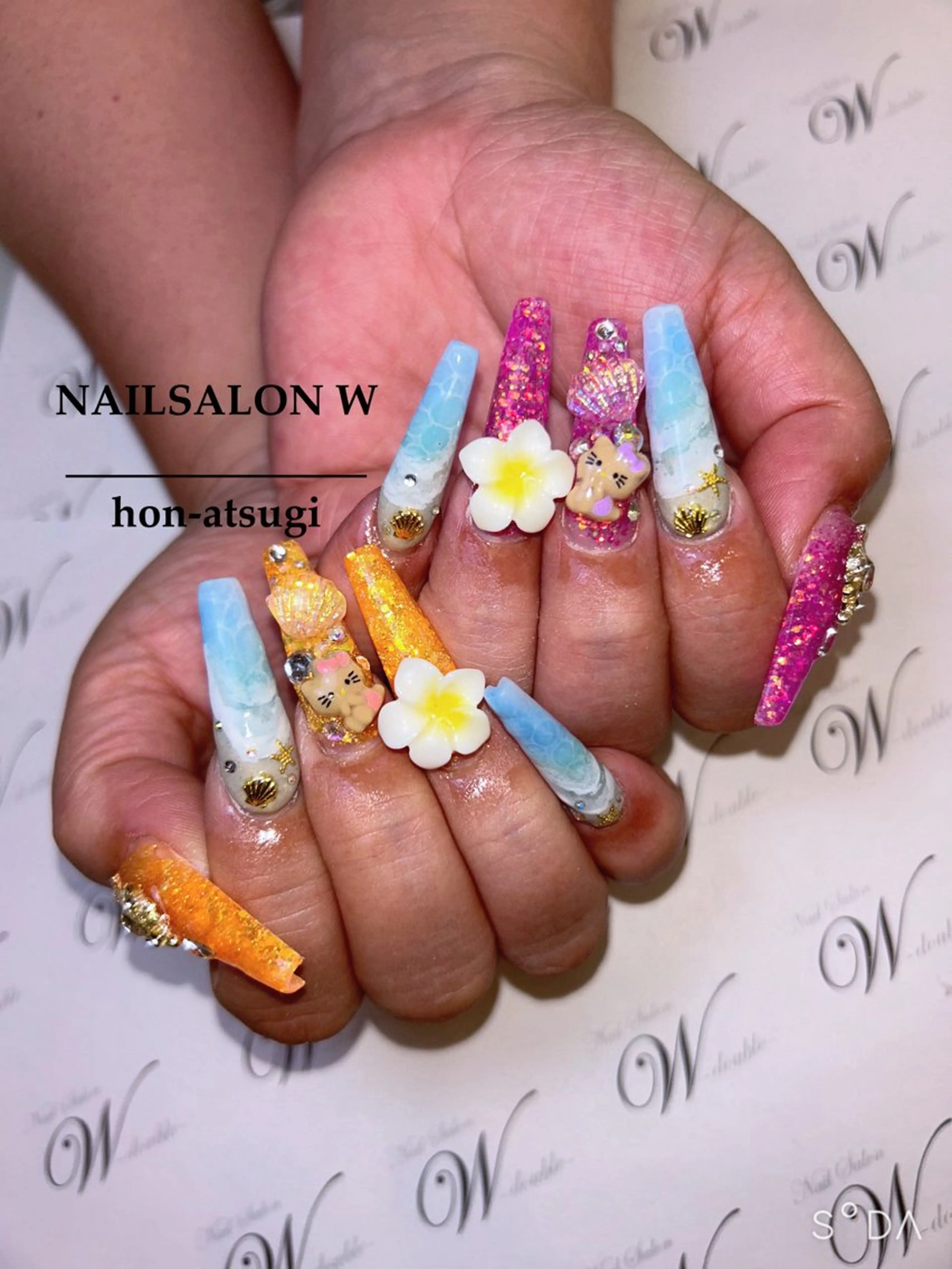 ロング ロング ハンドネイル ネイルサロン ダブルのネイルデザイン