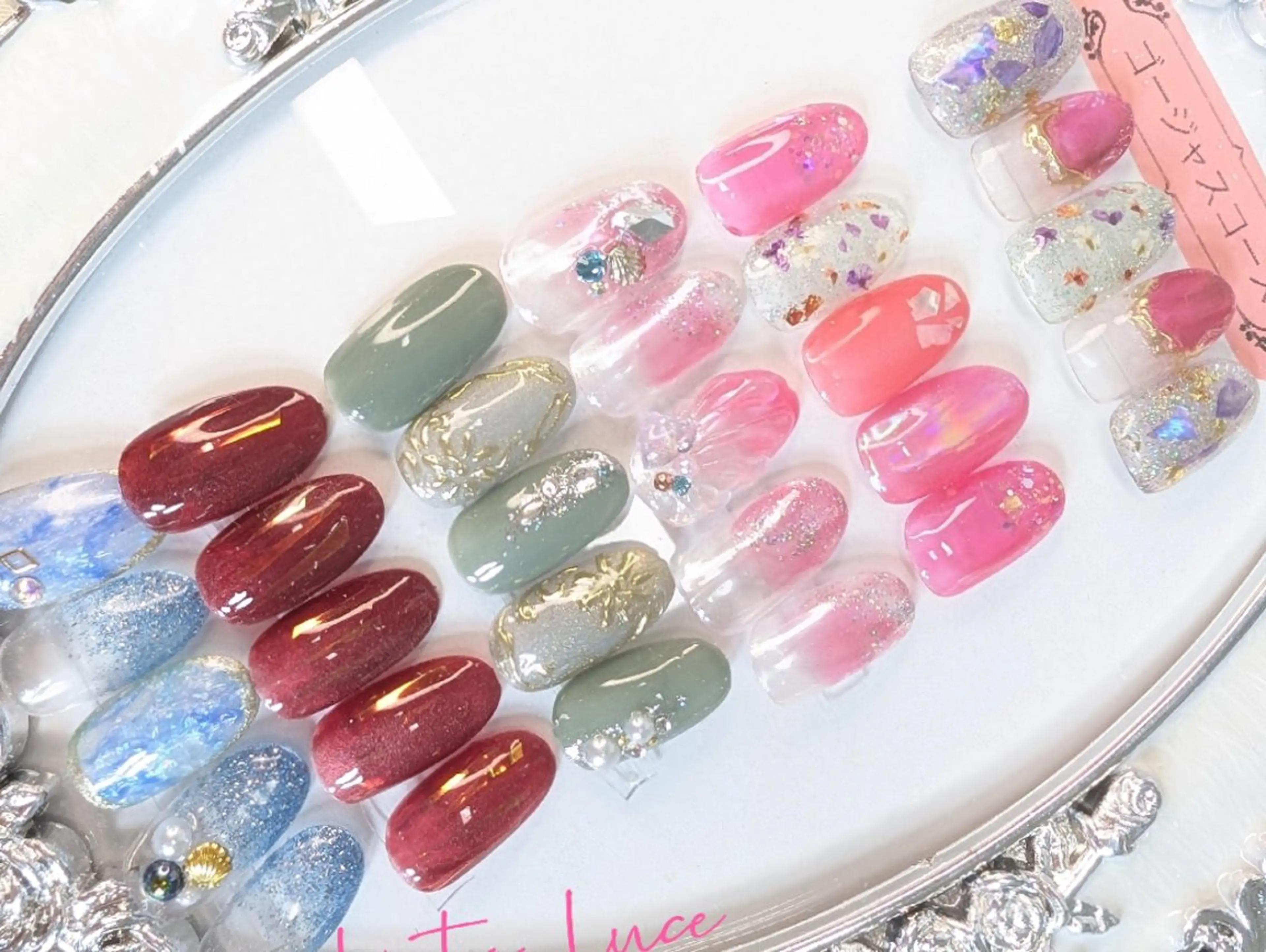 ネイル ゴージャス ハンドネイル フットネイル lieto luce Yukaのネイルデザイン