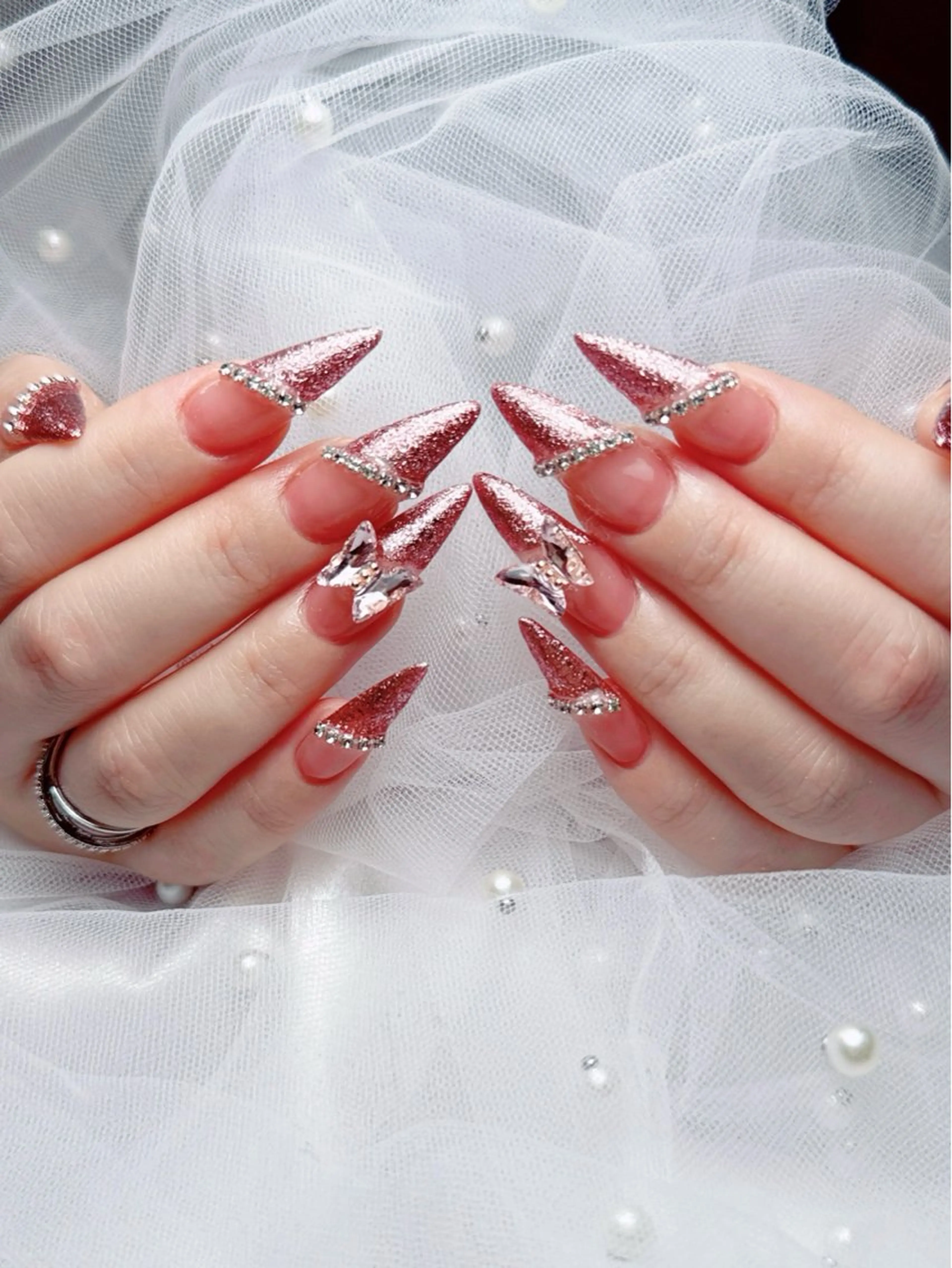 ネイル フレンチネイル ジェルネイル ハート 韓国ネイル マグネットネイル ハンドネイル ネイルサロン lotusのネイルデザイン