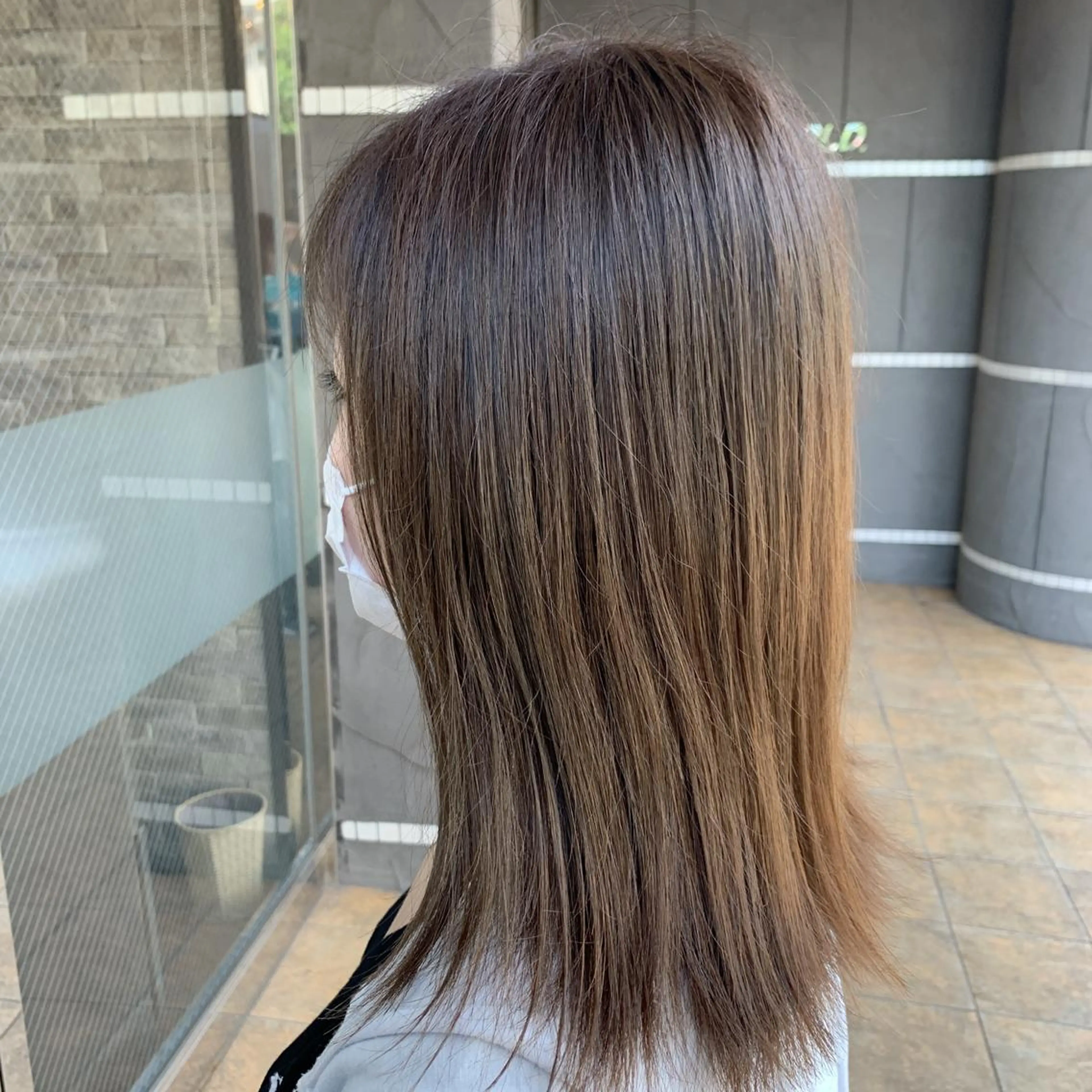 ミディアム カラー HairDesign Azurのヘアスタイル