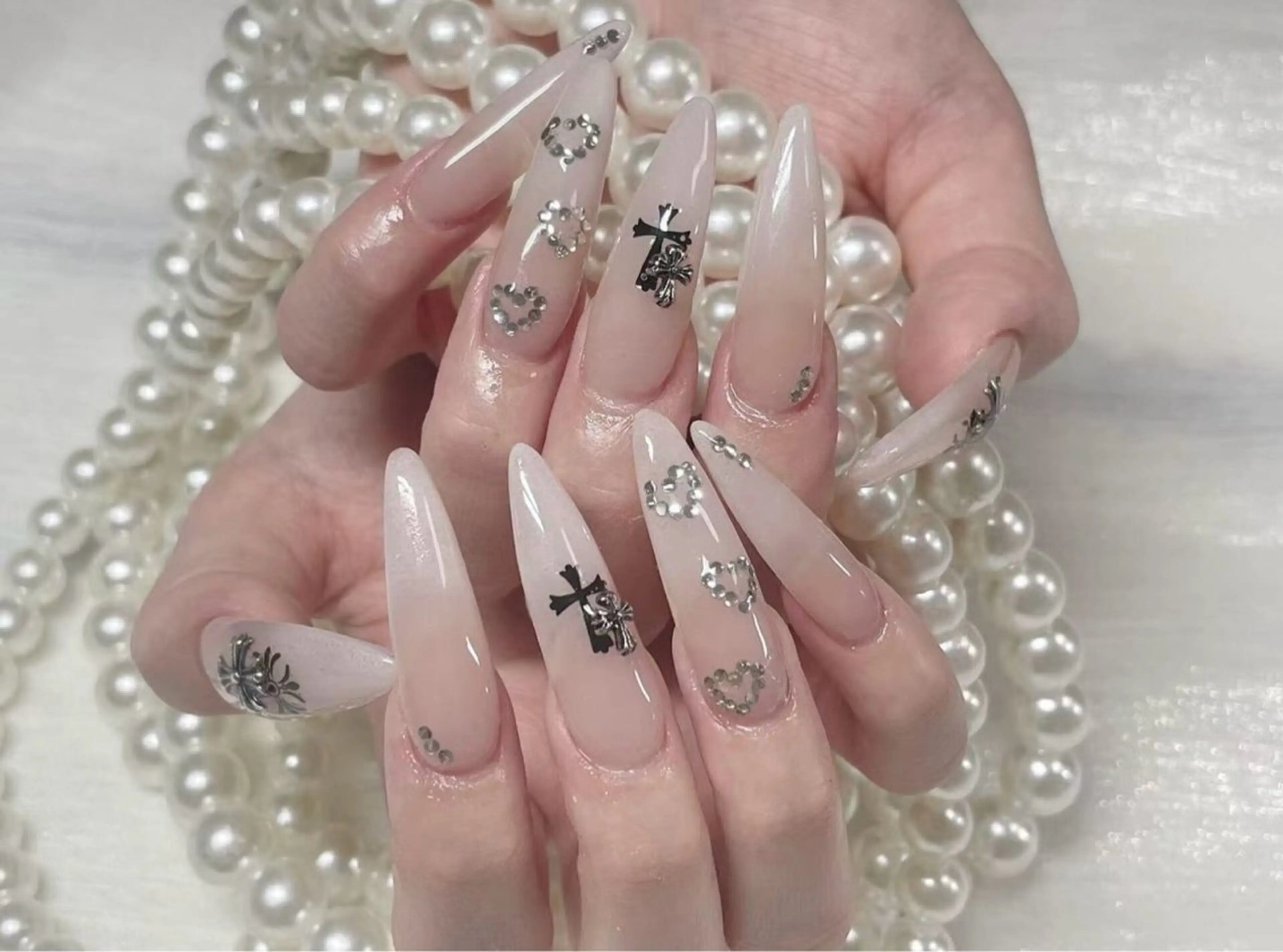 ネイル アートネイル チークネイル 長さ出し フラワーネイル フットネイル YK 美学院のネイルデザイン