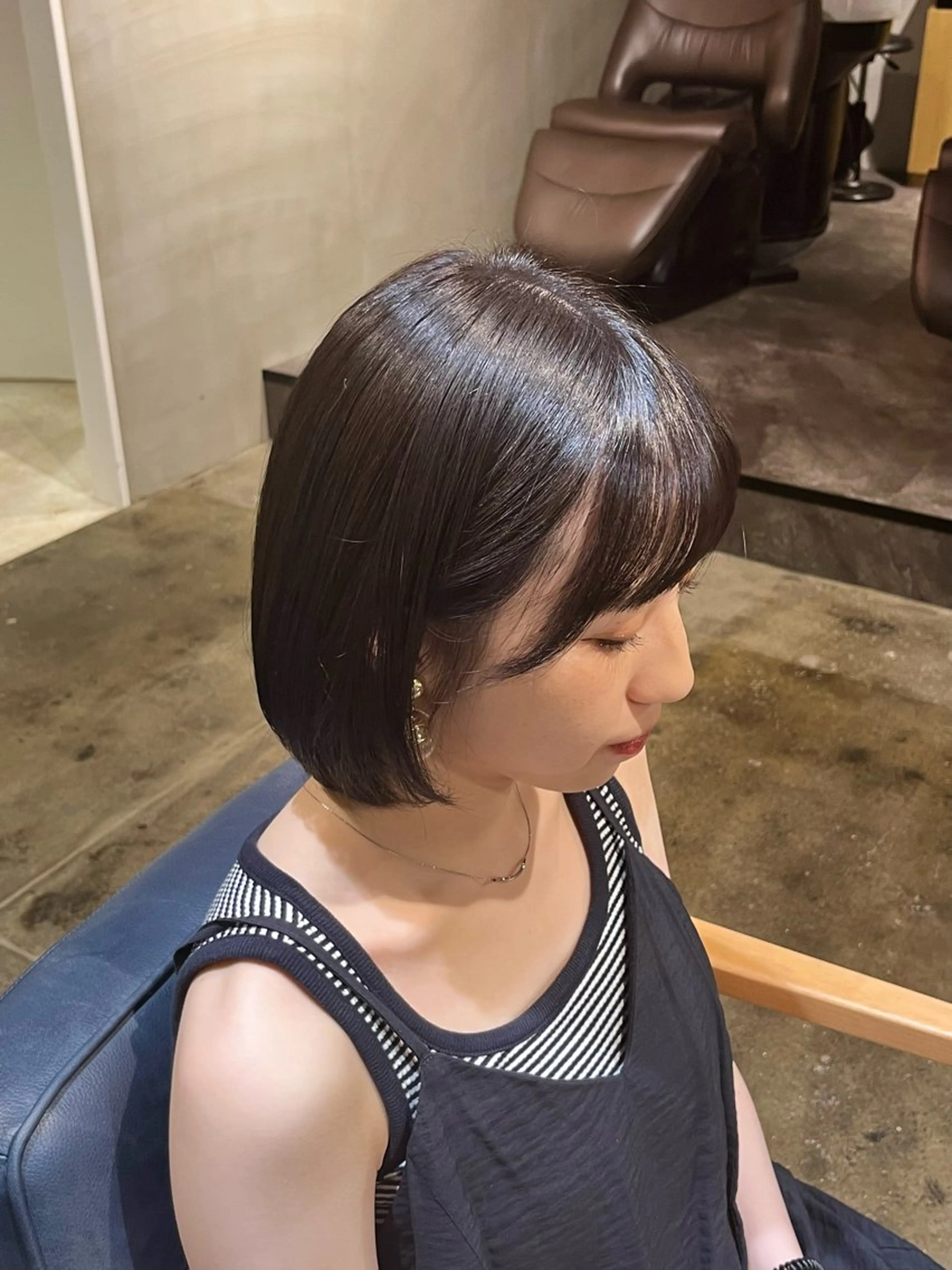 ショート 切りっぱなしボブ ボブ 本木下朋花/髪質 改善×ダブルカラーのヘアスタイル