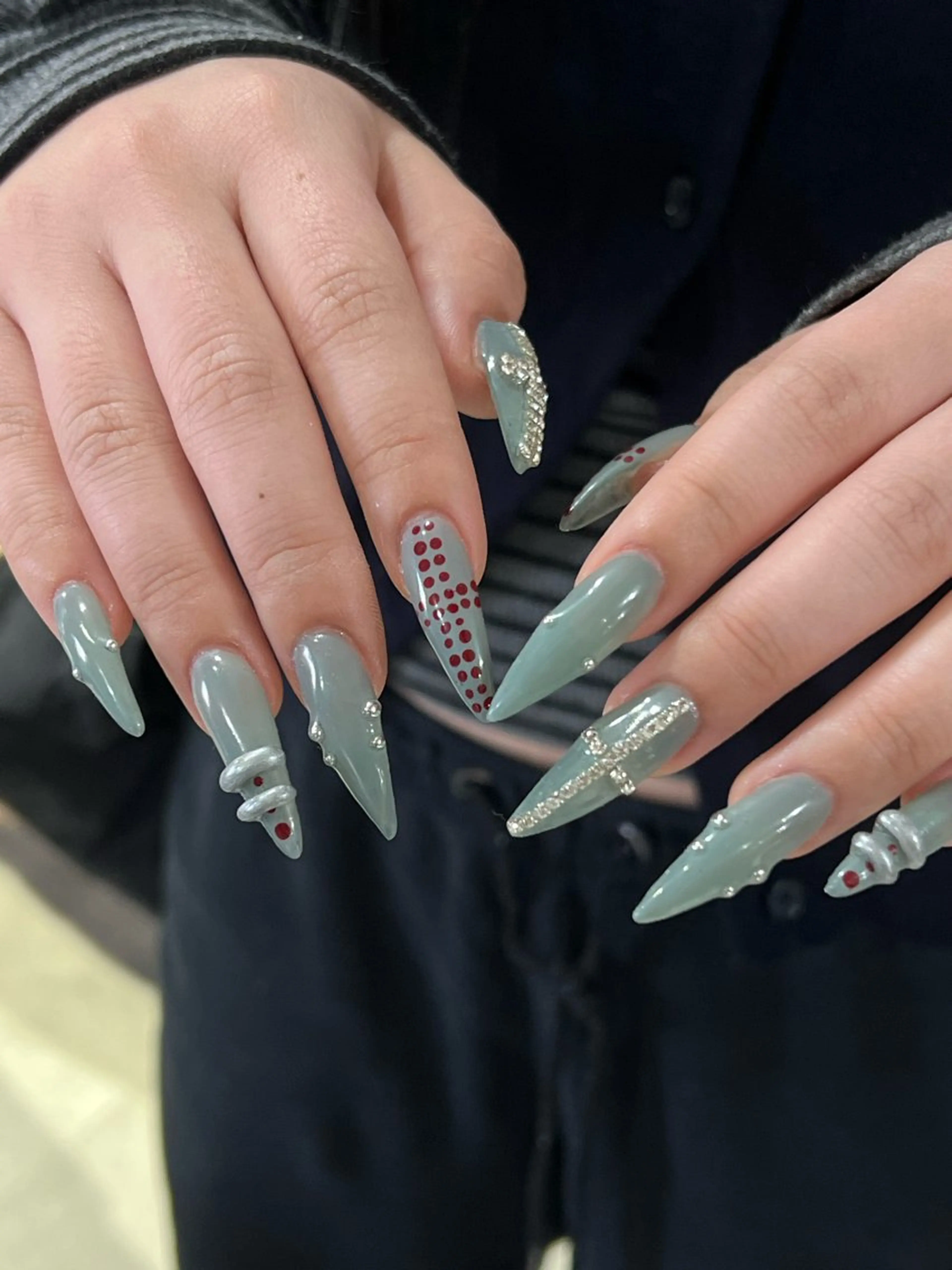 ネイル ハンドネイル Hata nail 🎀個性派ニュアンスのネイルデザイン